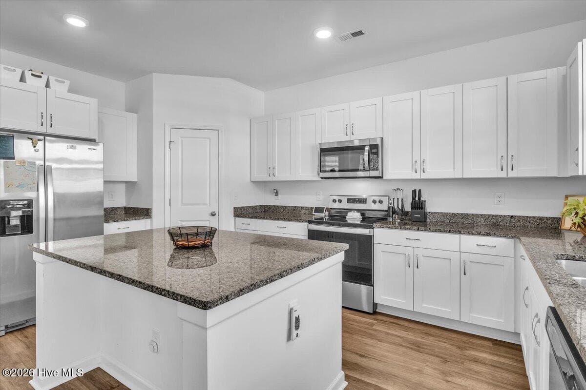 Single Family Residence at 1613 King Street, Wilmington, NC 28401, photo 5 of 67