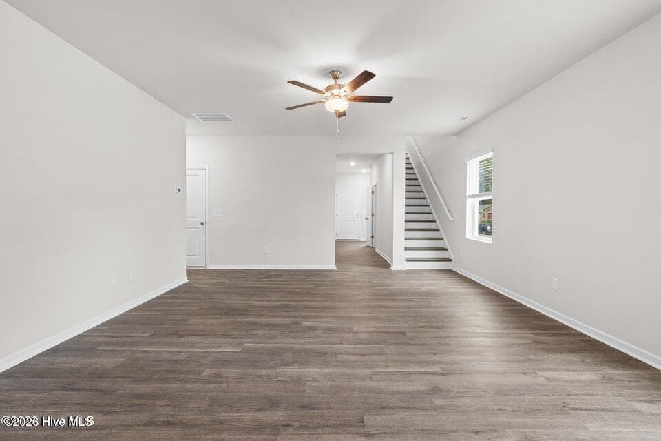 Single Family Residence at 906 Lanyard Lane, New Bern, NC 28560, photo 16 of 25