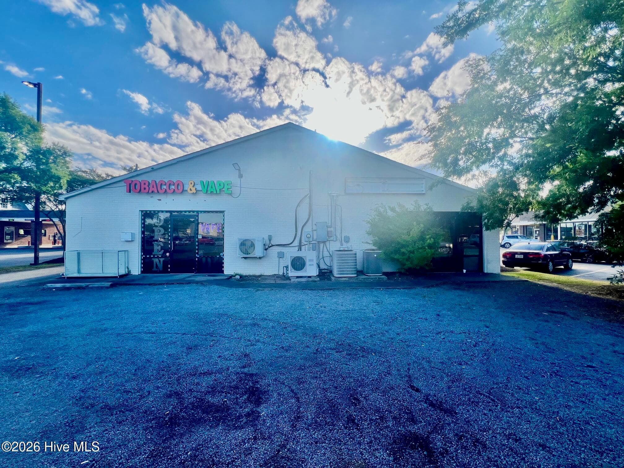 Commercial Sale at 1412 Carolina Avenue, Washington, NC 27889, photo 4 of 8