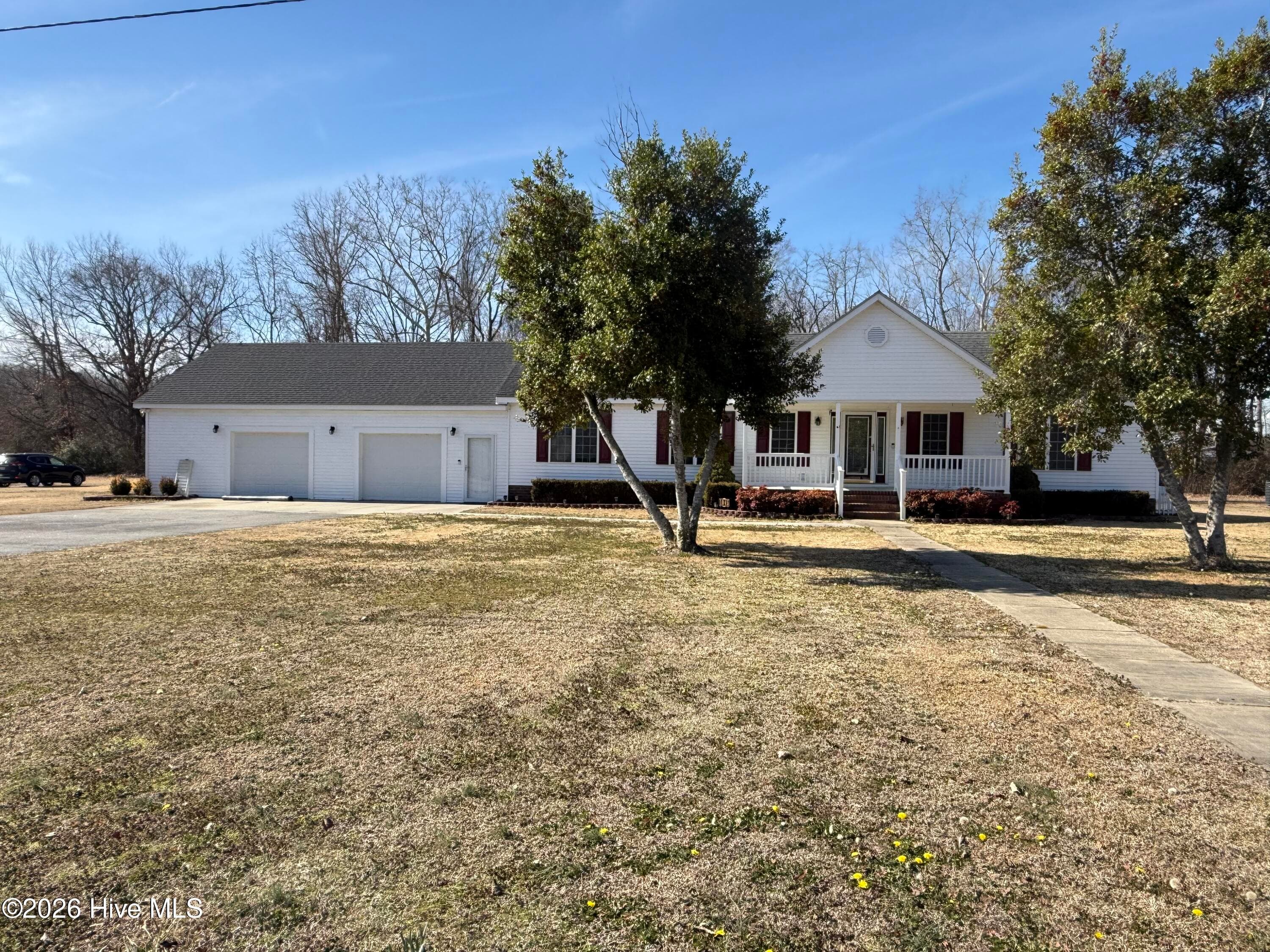 Manufactured Home at 1045 Mascot Lane, Williamston, NC 27892, Williamston, photo 13 of 64
