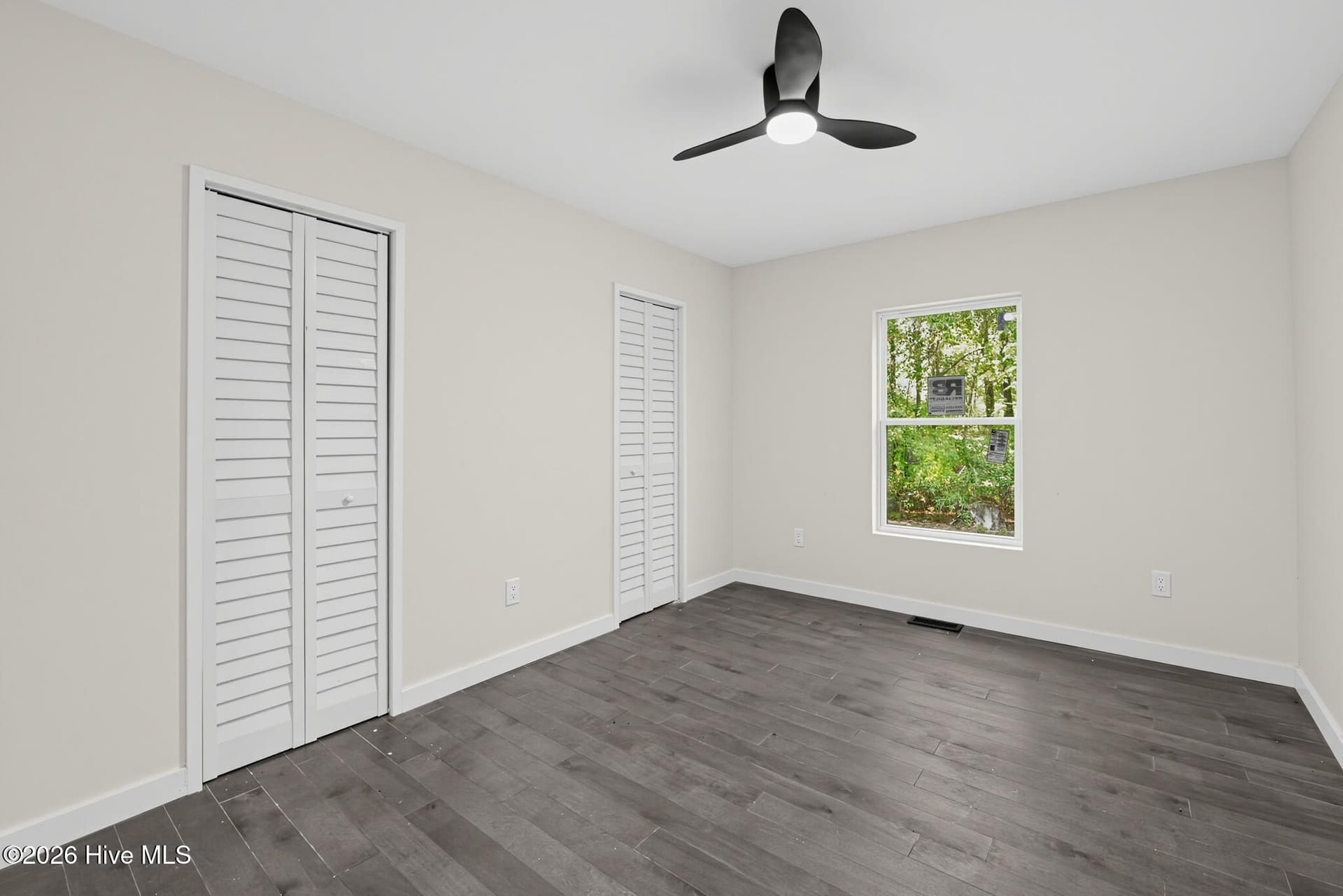 Single Family Residence at 106 Pleasant View Lane, Seven Lakes, NC 27376, photo 12 of 33