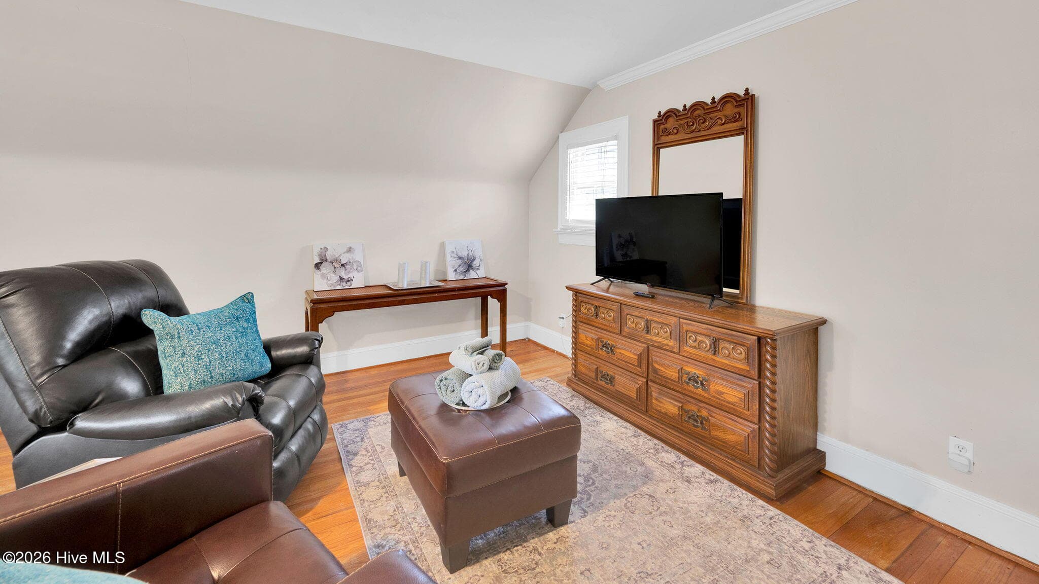bed up rt - 1902 Sherwood Drive, Greenville, NC 27858