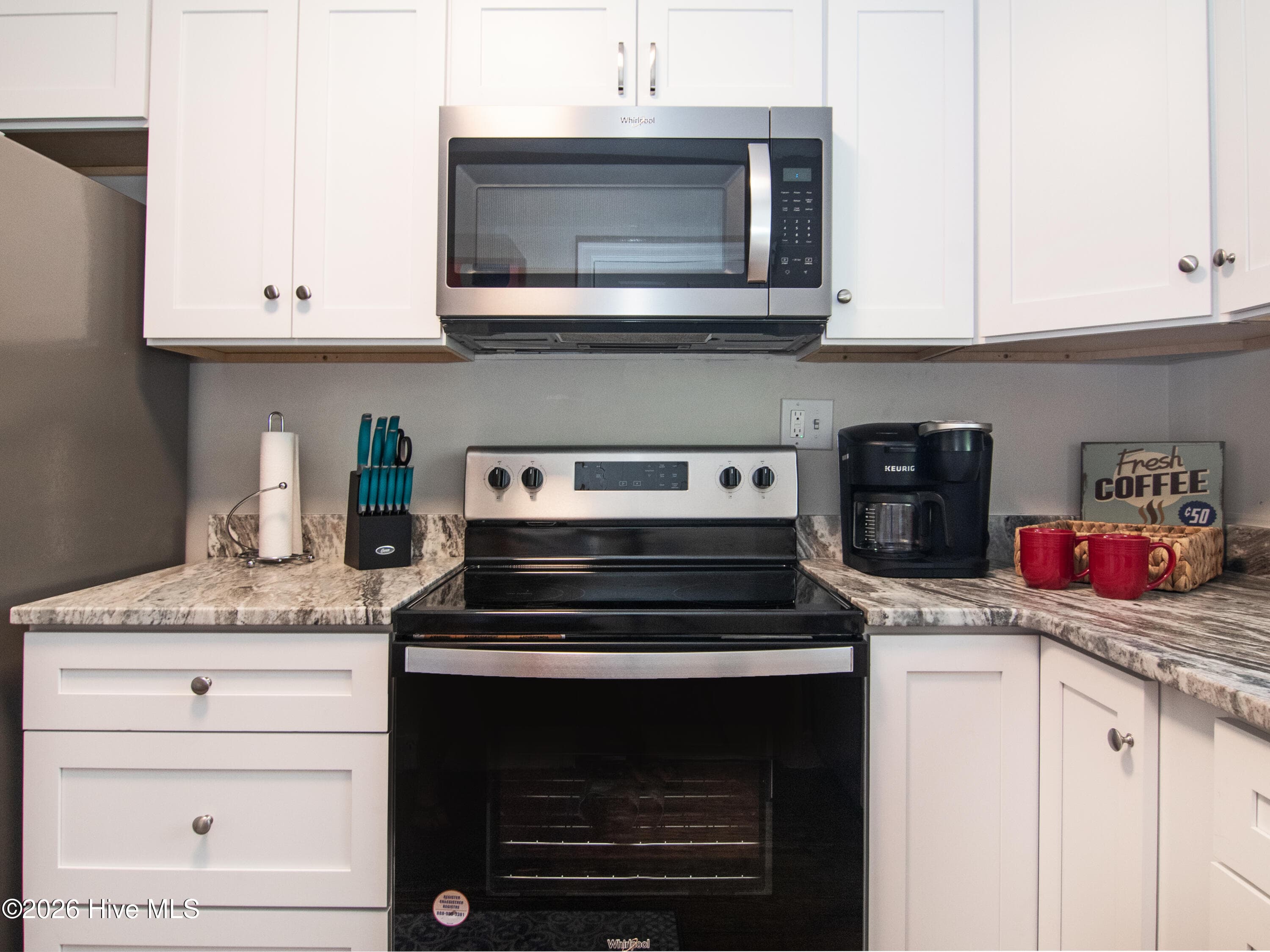 Single Family Residence at 3116 Camden Circle, Wilmington, NC 28403, photo 13 of 39
