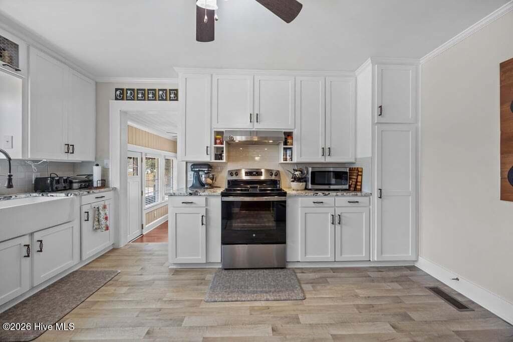 KITCHEN - 1307 N Respess Street, Washington, NC 27889