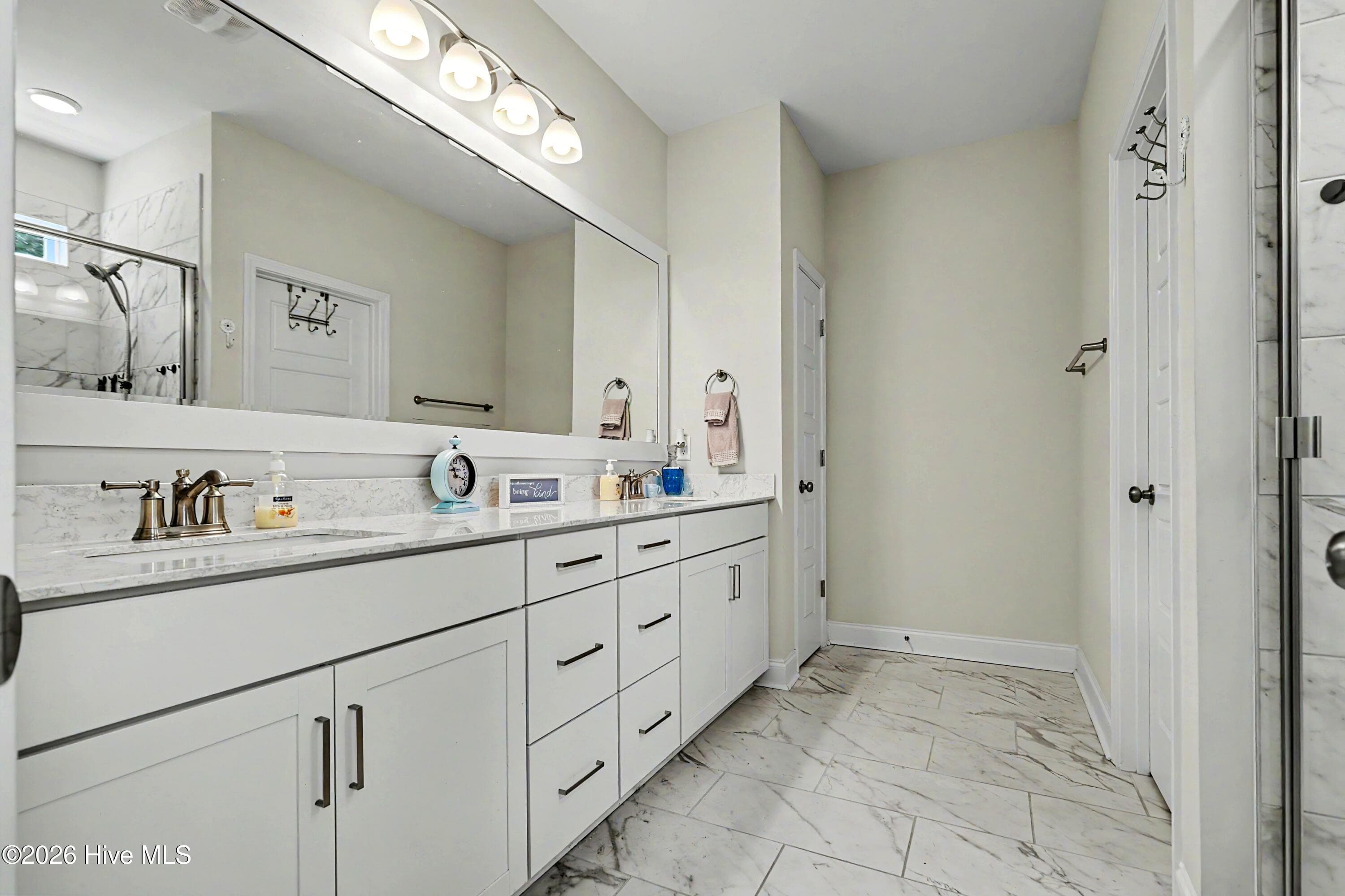 Single Family Residence at 25 S Beatrice Drive, Rocky Point, NC 28457, photo 21 of 39