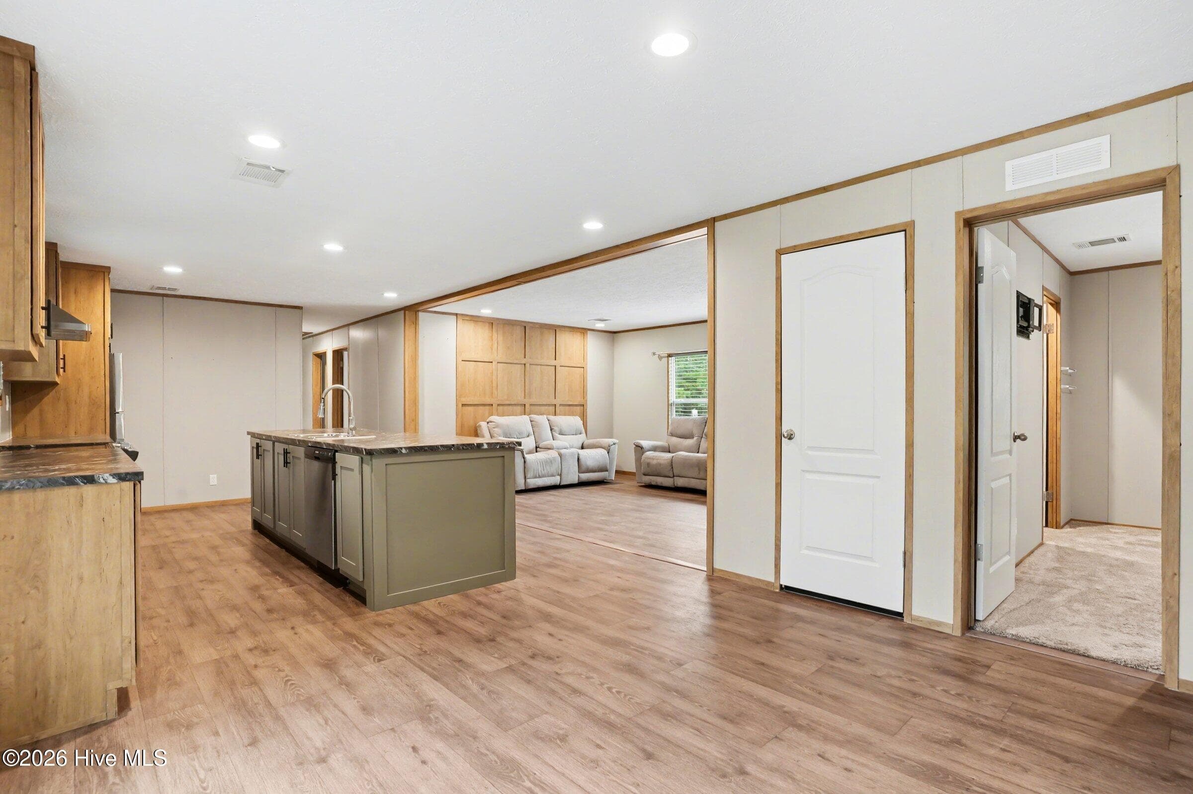 Manufactured Home at 335 Ridgewood Drive NW, Calabash, NC 28467, photo 19 of 39