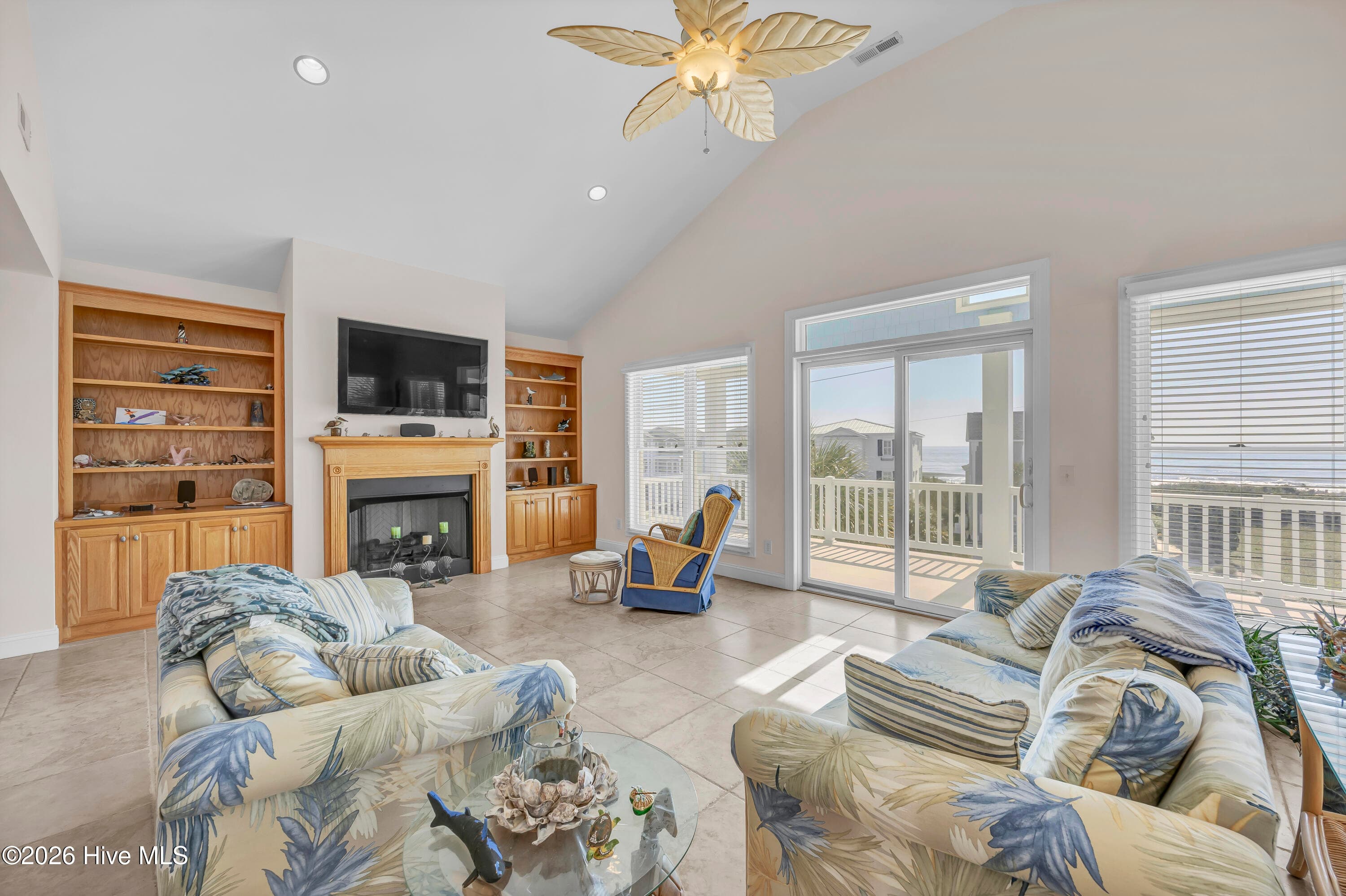 Single Family Residence at 413 Fort Fisher Boulevard N, Kure Beach, NC 28449, Kure Beach, photo 18 of 77