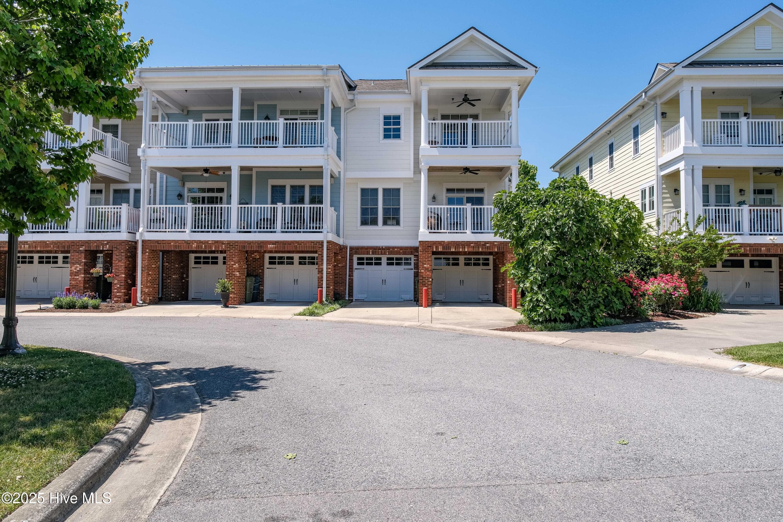 Two-Car Garage - 207 S Academy Street, Washington, NC 27889