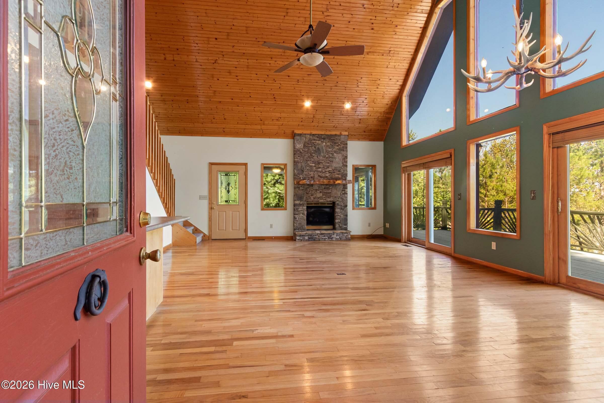 Single Family Residence at 75 Mountain Overlook Drive, Murphy, NC 28906, photo 7 of 80