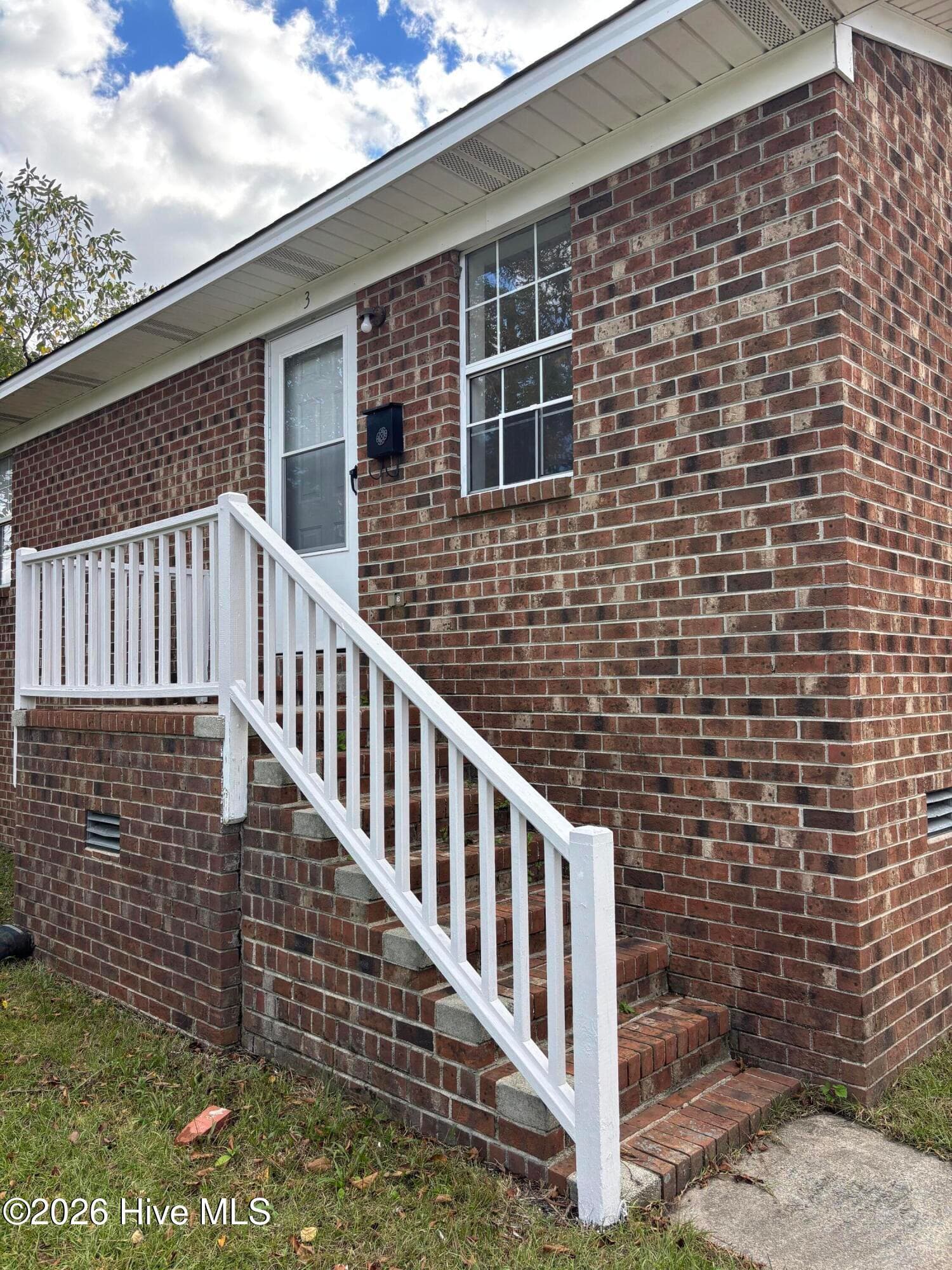 Single Family Residence at 263 W 5th Street, Washington, NC 27889, Washington, photo 2 of 3