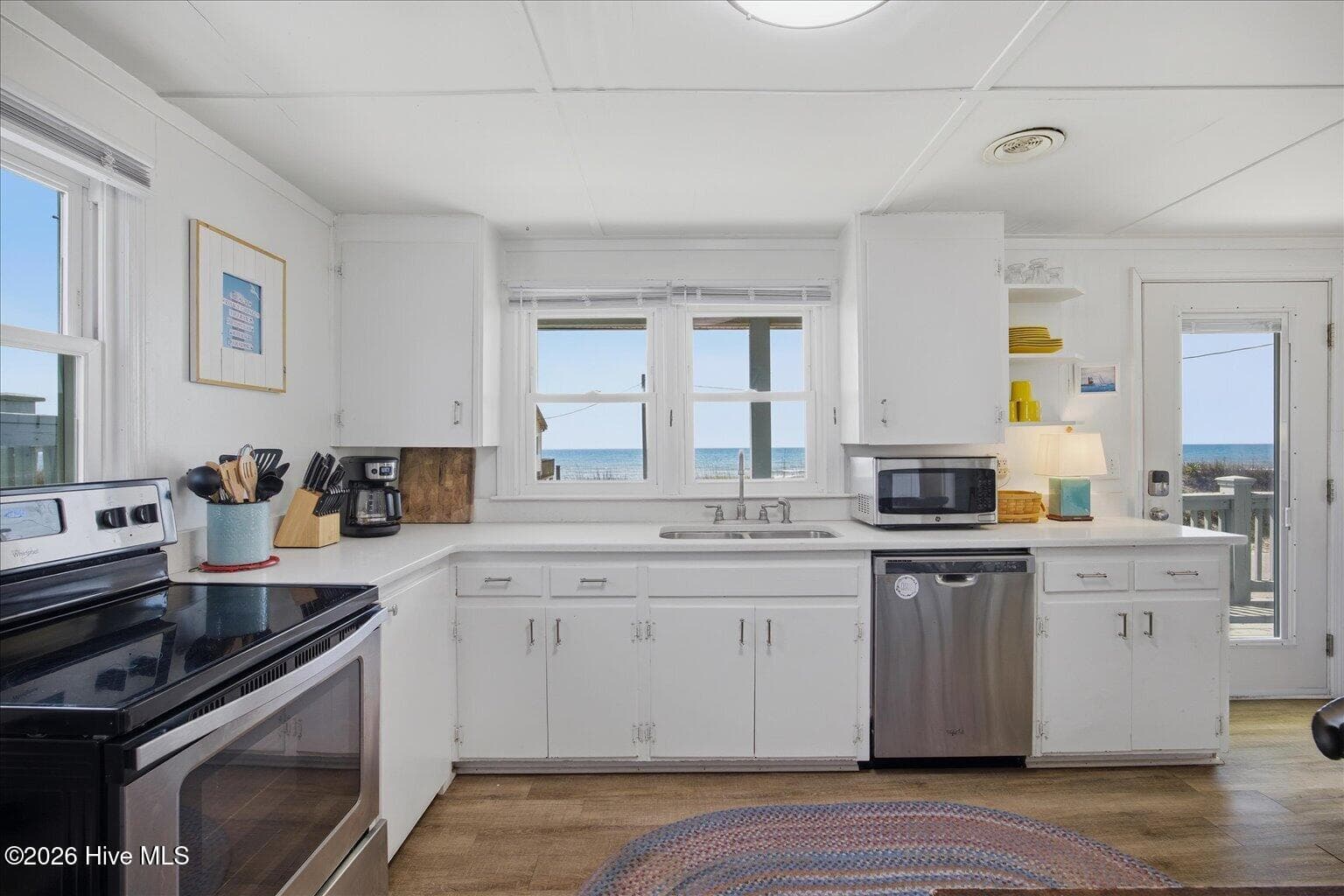 Single Family Residence at 7211 10th Avenue, North Topsail Beach, NC 28460, photo 25 of 61