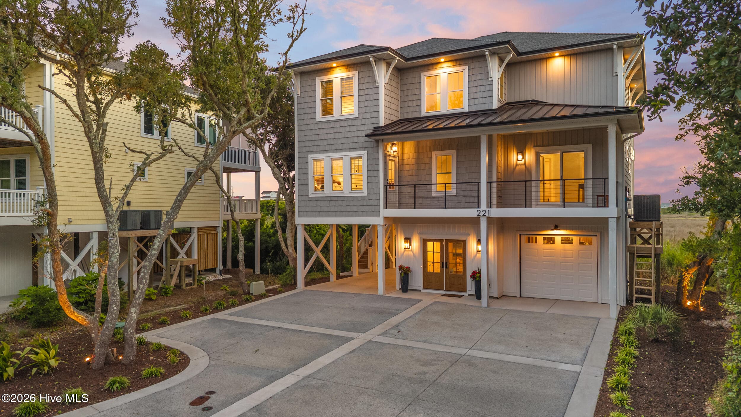 Single Family Residence at 221 Porto Vista Drive, North Topsail Beach, NC 28460, photo 3 of 84
