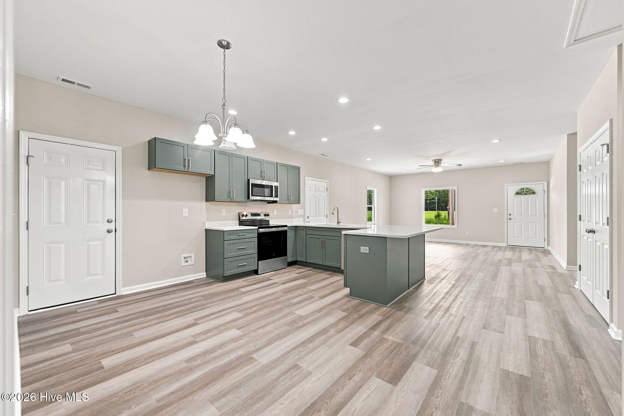 Single Family Residence at 591 Batchelor Road, Richlands, NC 28574, photo 15 of 54