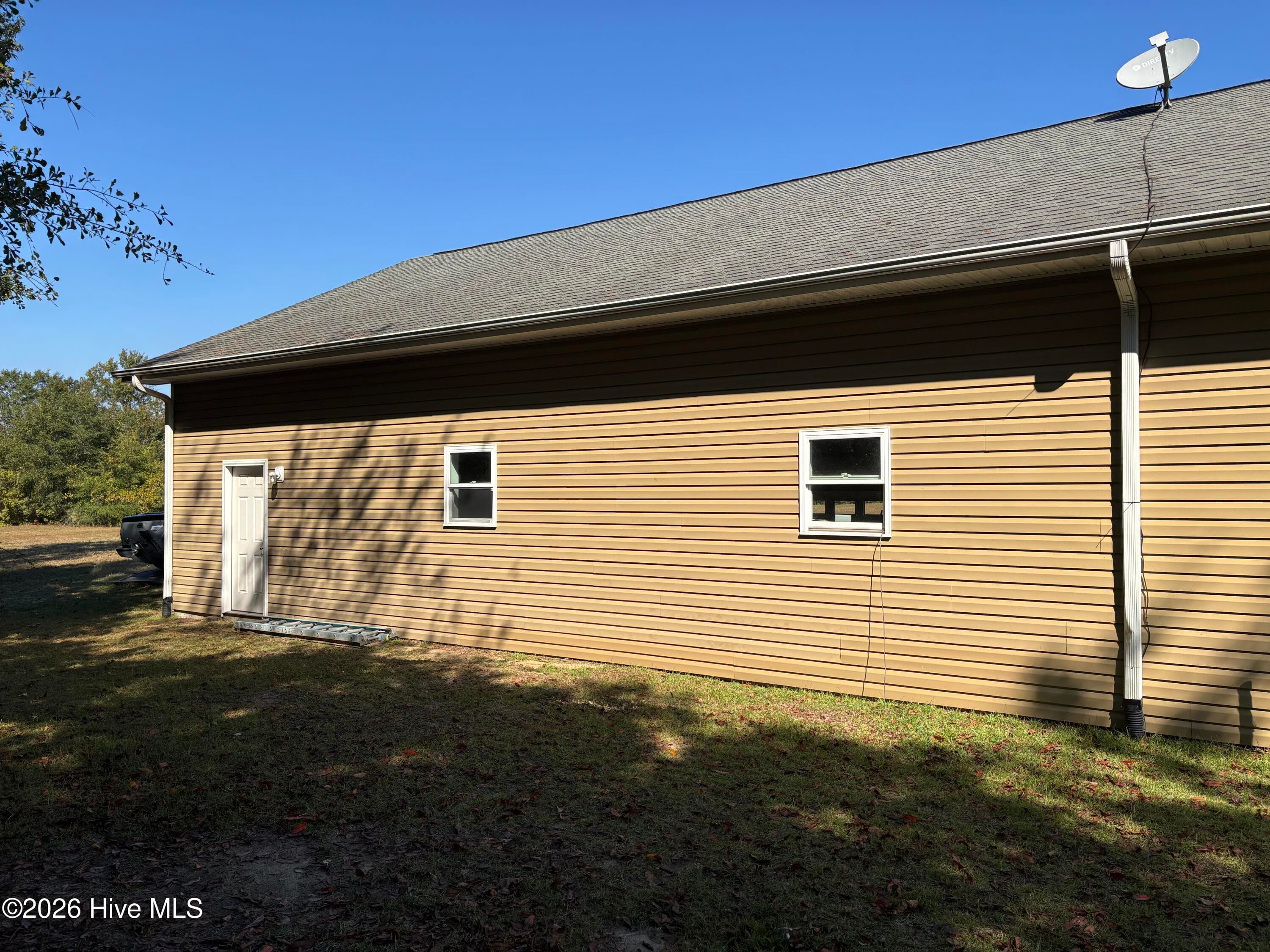 Rear of building - 593 La Wane Lane, Trenton, NC 28585