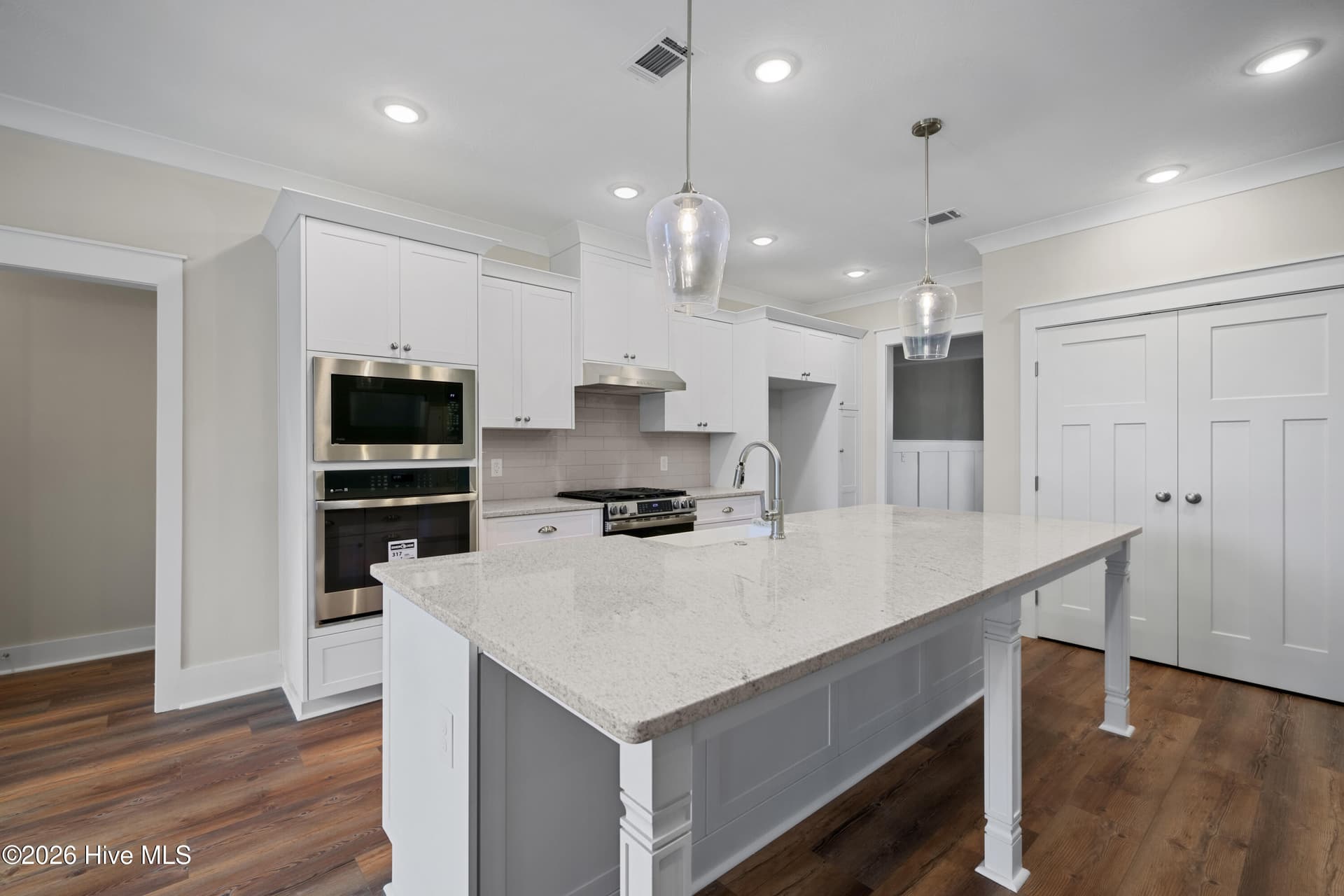 Classic granite countertops - 1200 Bellingham Drive, Beech Island, SC 29842