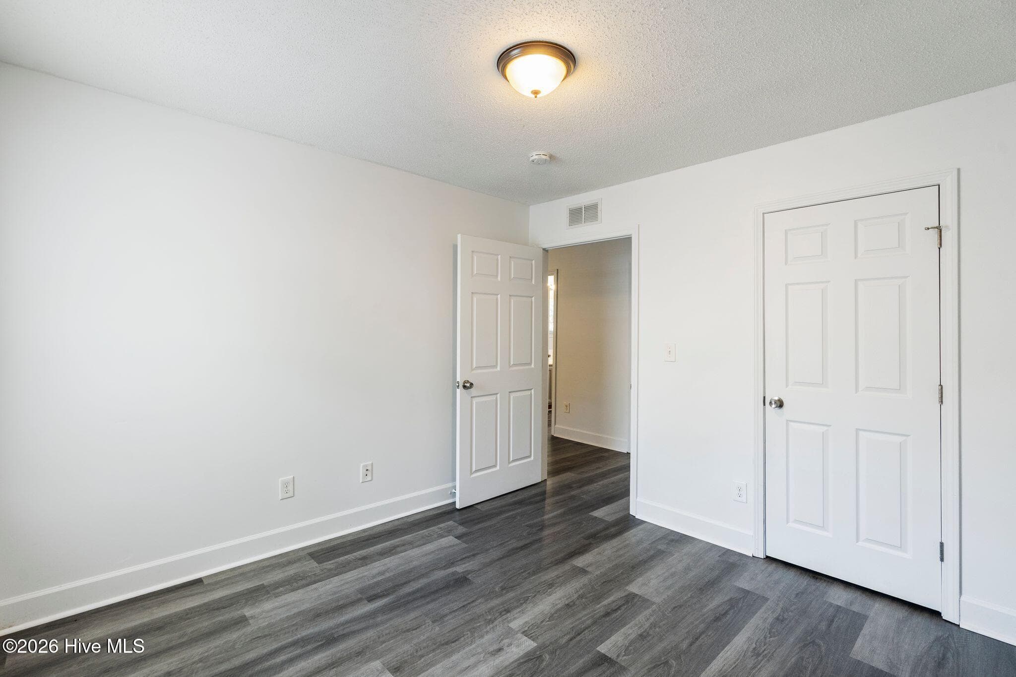 Single Family Residence at 3913 Prices Lane, Wilmington, NC 28405, photo 23 of 56