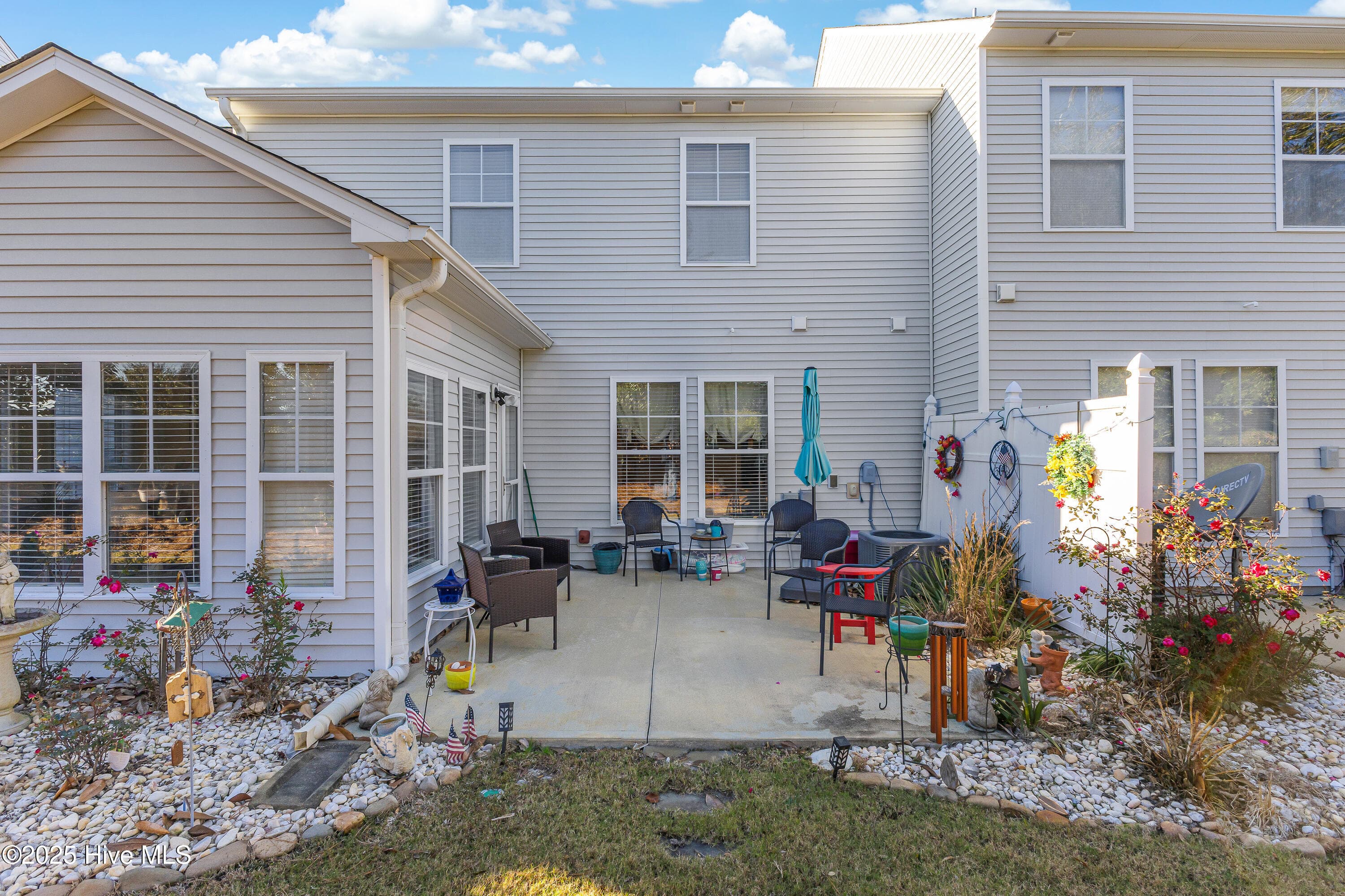 Right side Privacy fence to enjoy patio or sunroom views - 4020 Norseman Loop Unit 2, Southport, NC 28461