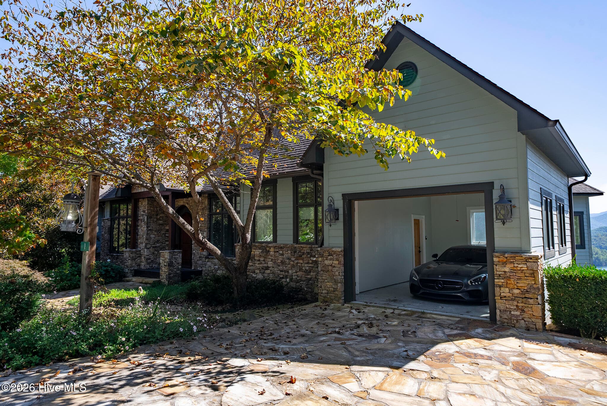 1 Cheoah Trail, Lake Santeetlah, NC 28771