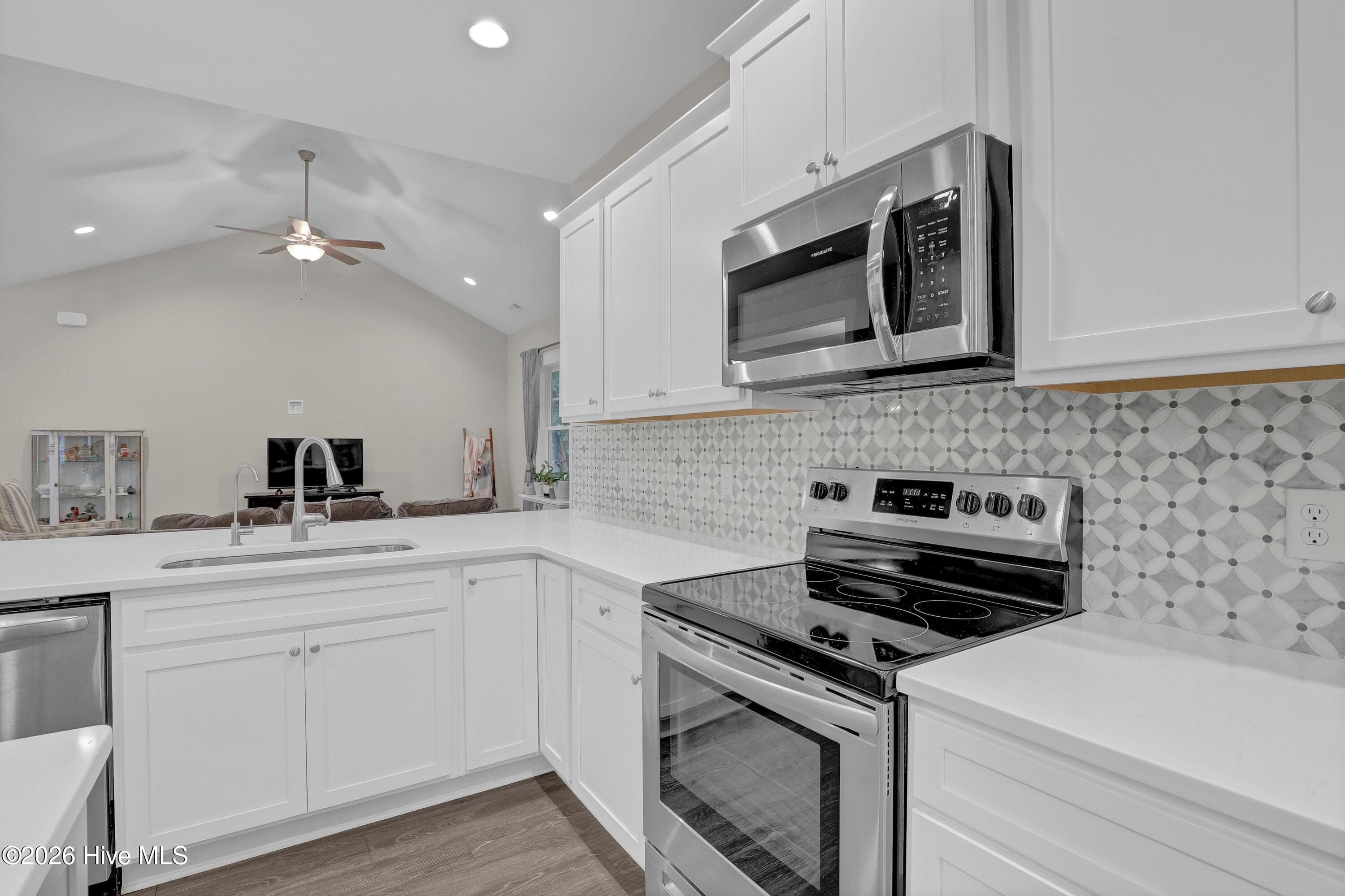 Single Family Residence at 198 Darel Street, Rocky Point, NC 28457, photo 10 of 47