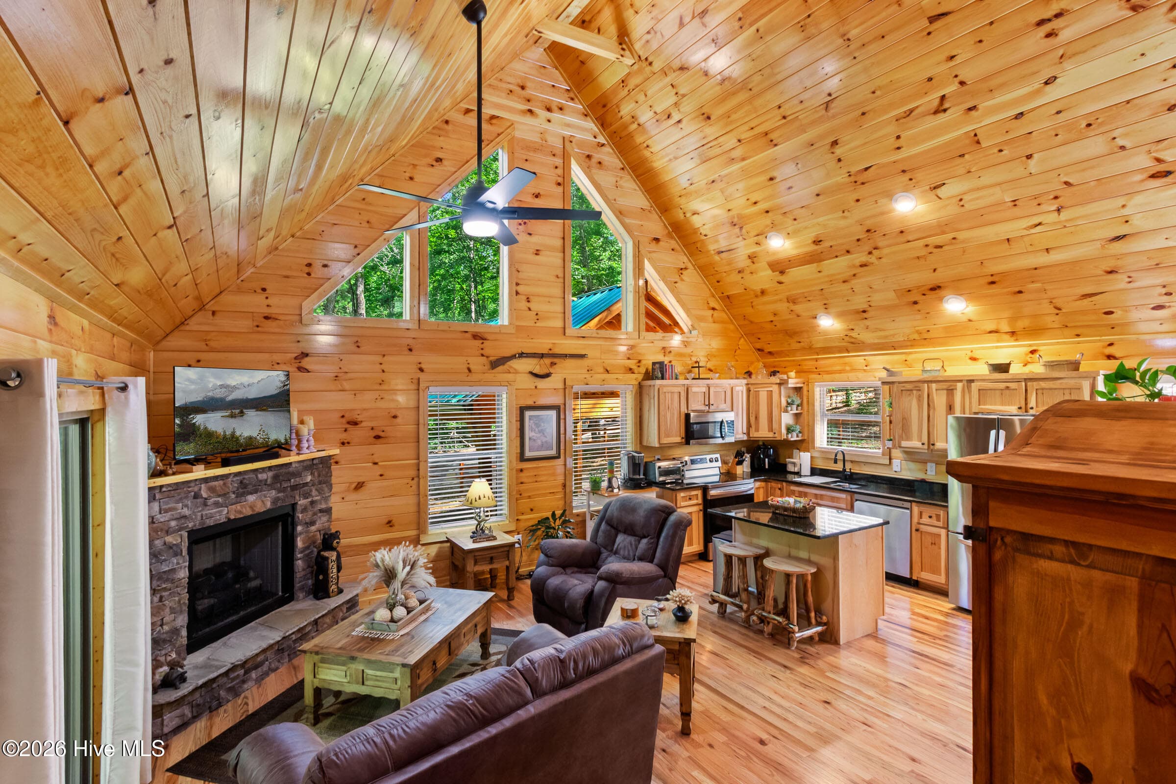 Single Family Residence at 84 Oakcrest Lane, Murphy, NC 28906, photo 37 of 63