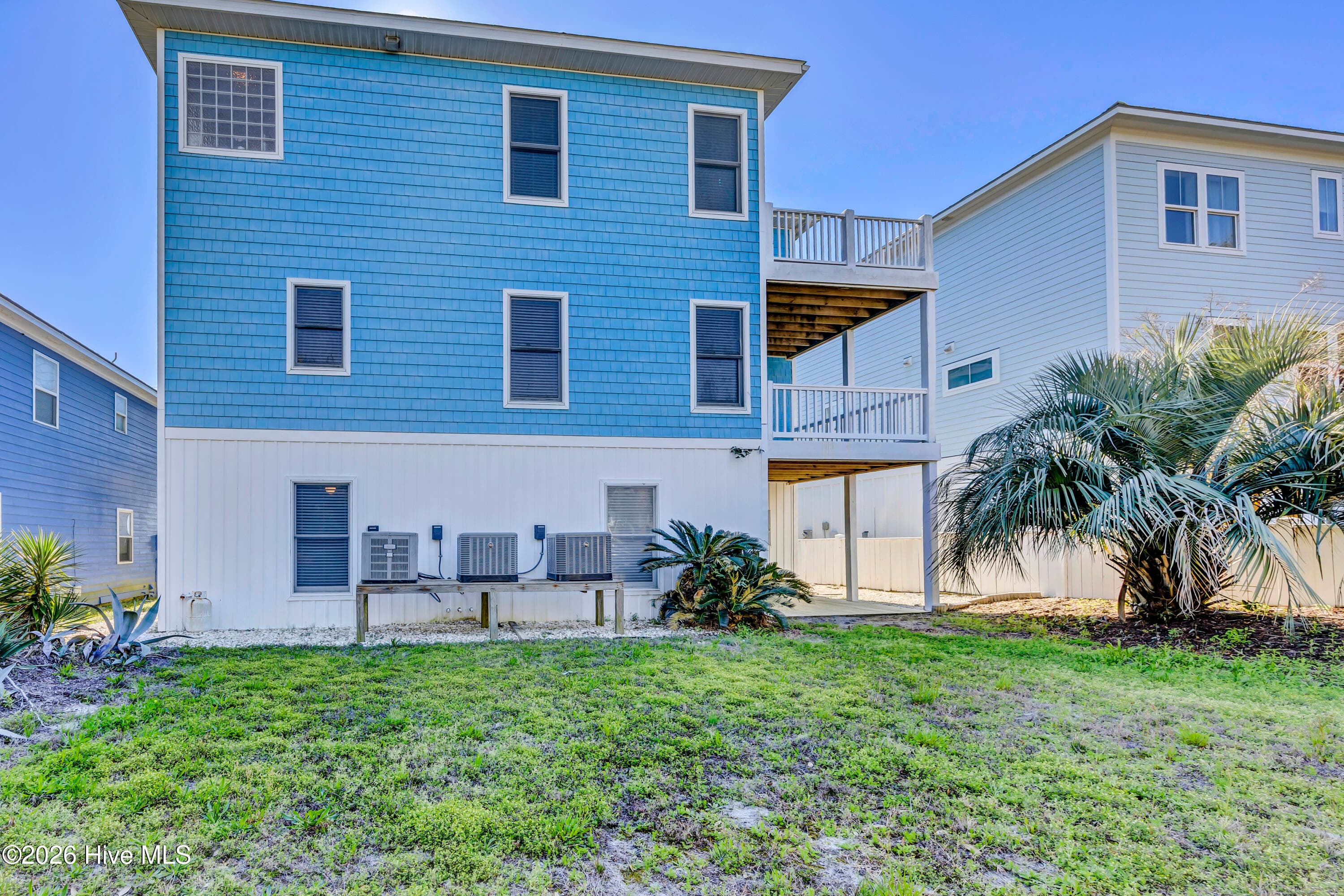 Single Family Residence at 413 Fort Fisher Boulevard N, Kure Beach, NC 28449, Kure Beach, photo 8 of 77