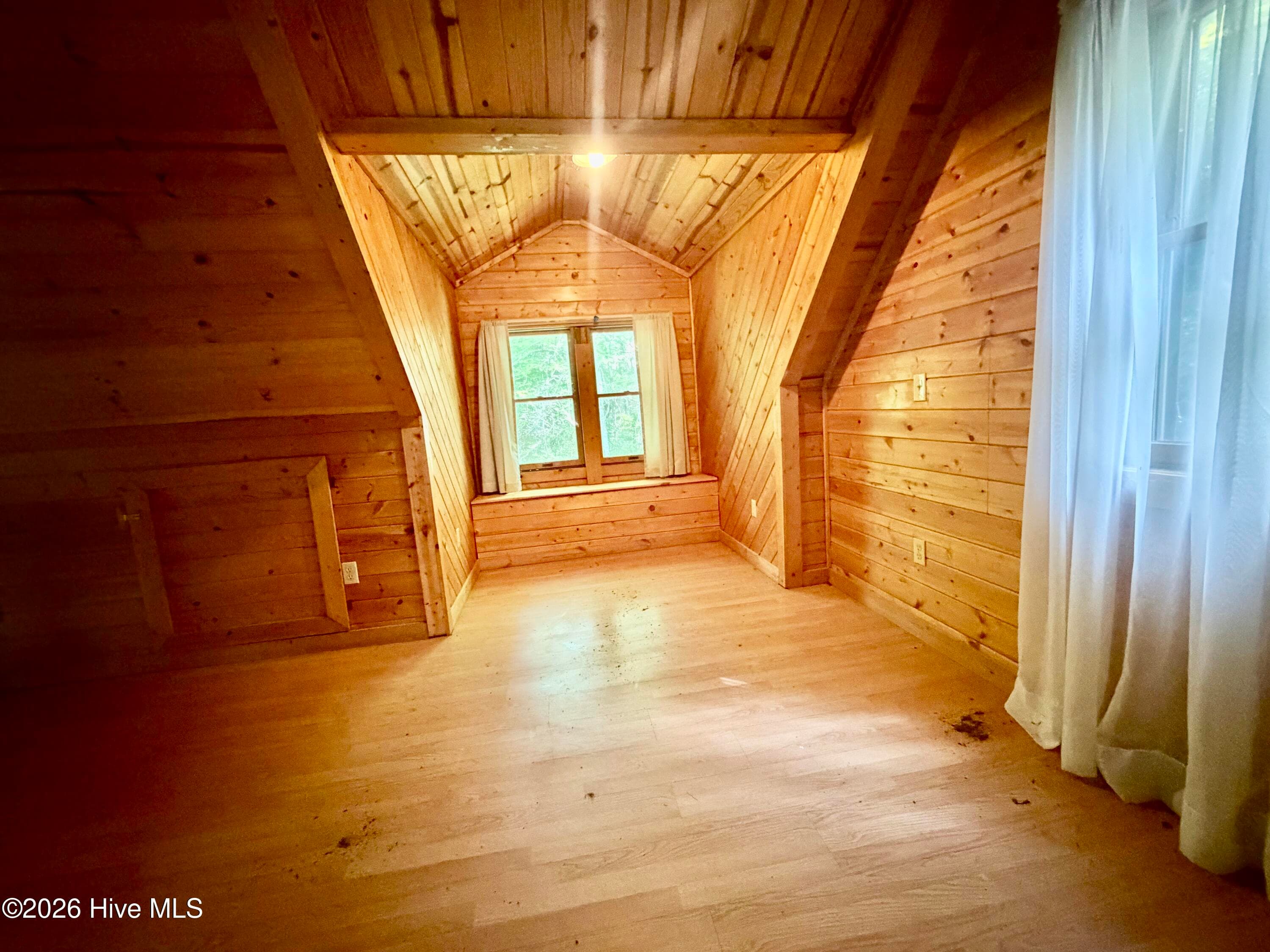 Single Family Residence at 441 Shields Creek Road, Topton, NC 28781, photo 6 of 63