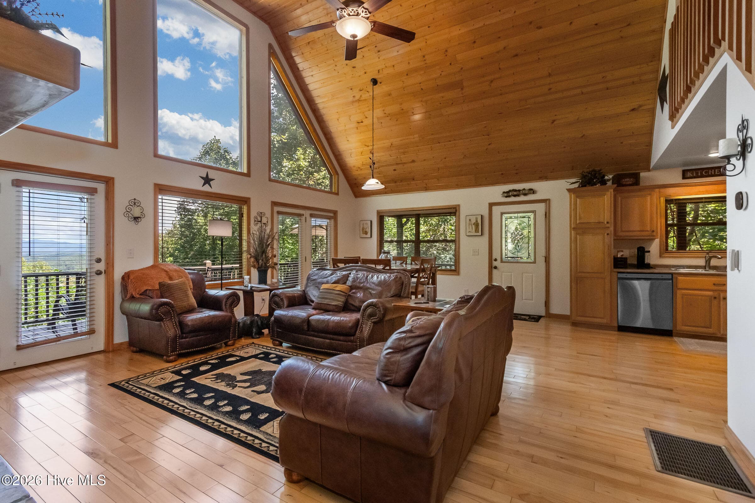 Single Family Residence at 660 Buck Ridge Drive, Murphy, NC 28906, photo 12 of 77
