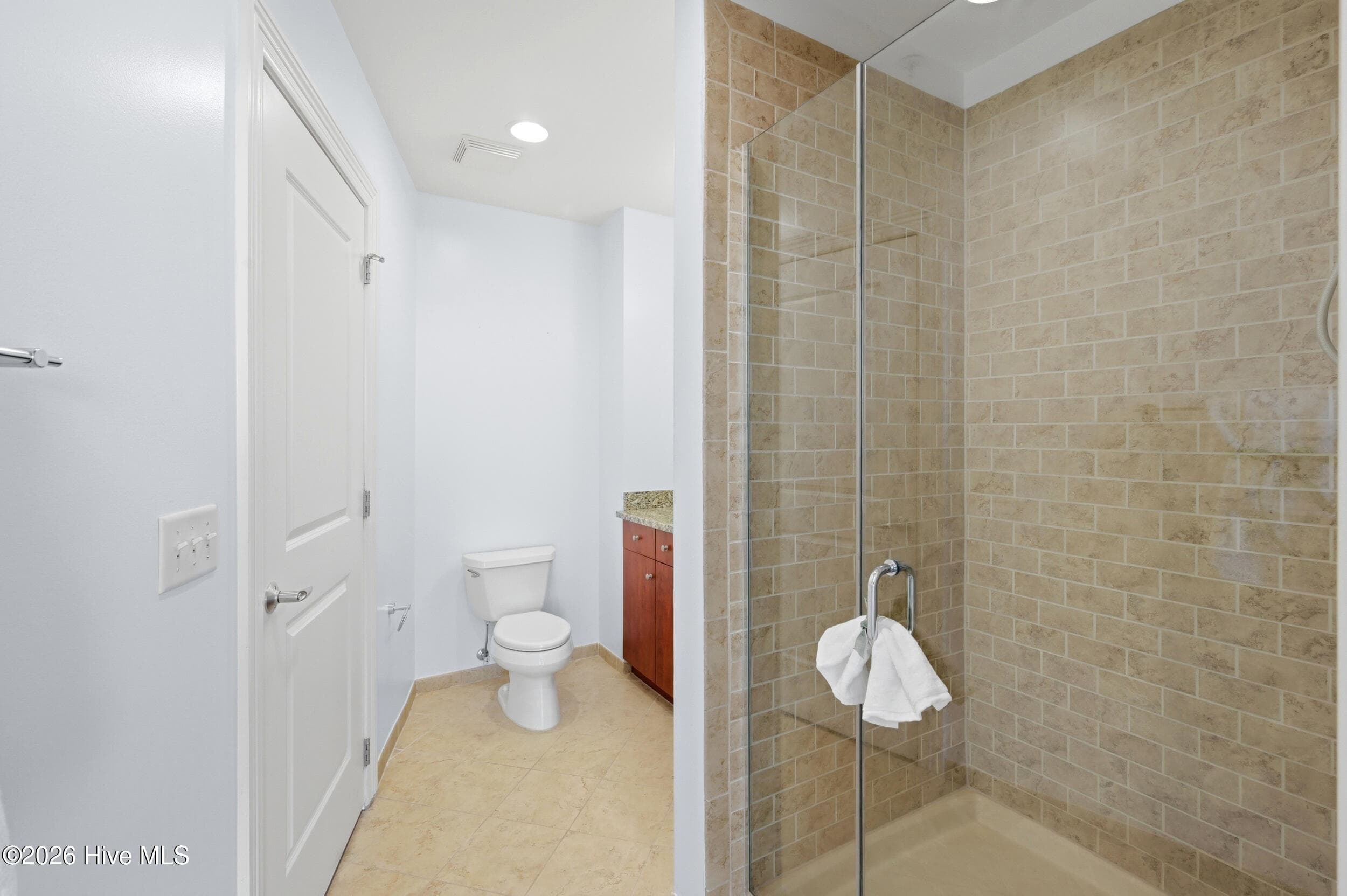 Condominium at 400 W North Street 810, Raleigh, NC 27603, photo 28 of 41