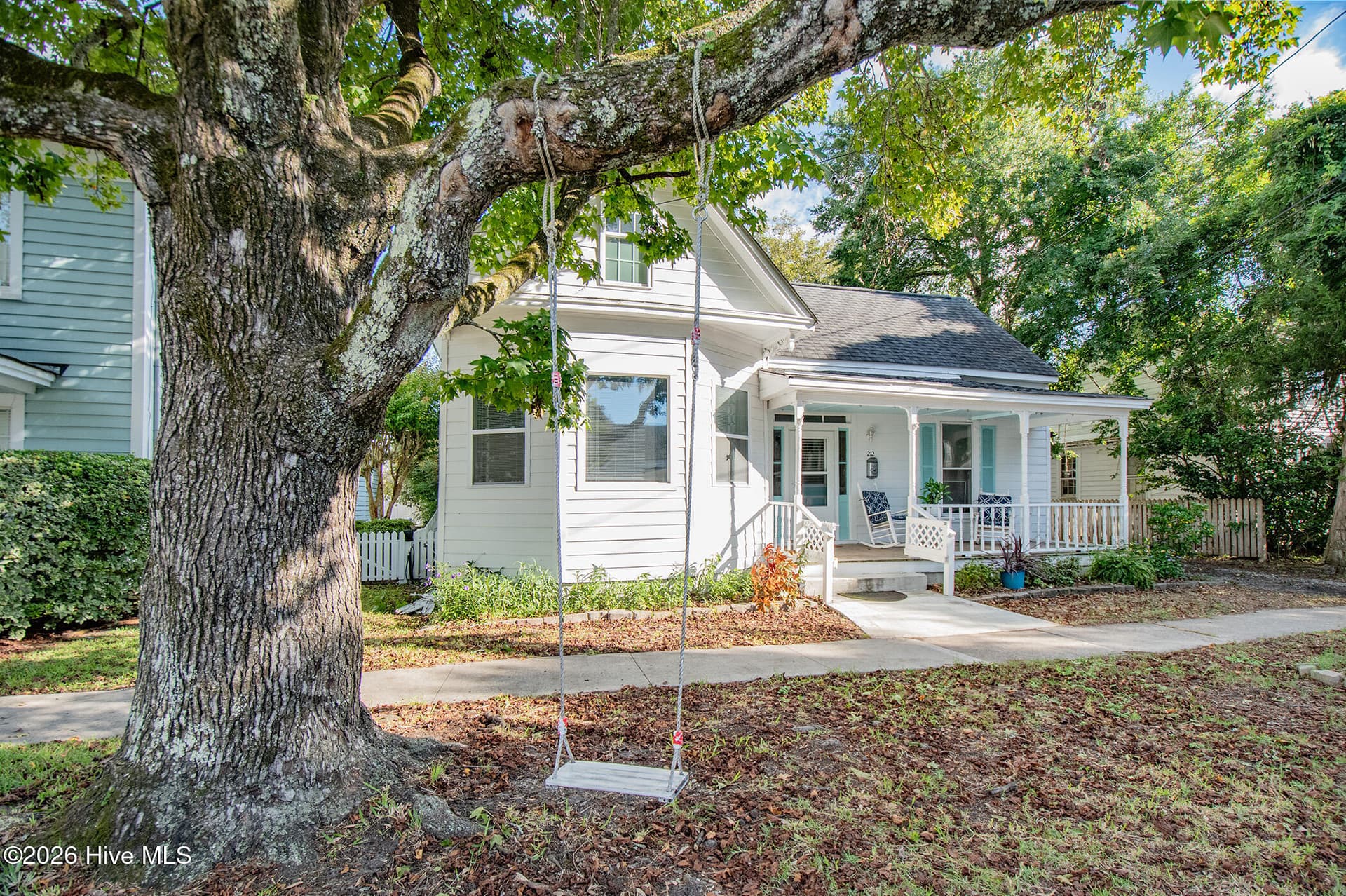 212 Orange Street, Beaufort, NC 28516
