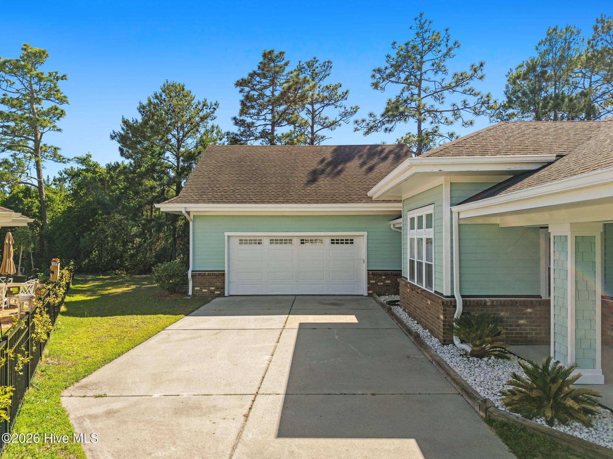 Single Family Residence at 4785 Yellowood Drive, Shallotte, NC 28470, photo 5 of 63