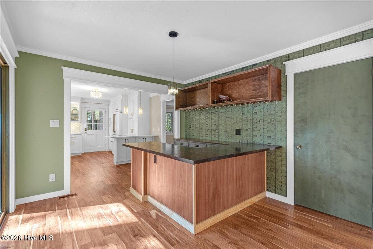 Single Family Residence at 375 Swoope Drive, Southern Pines, NC 28387, photo 13 of 82