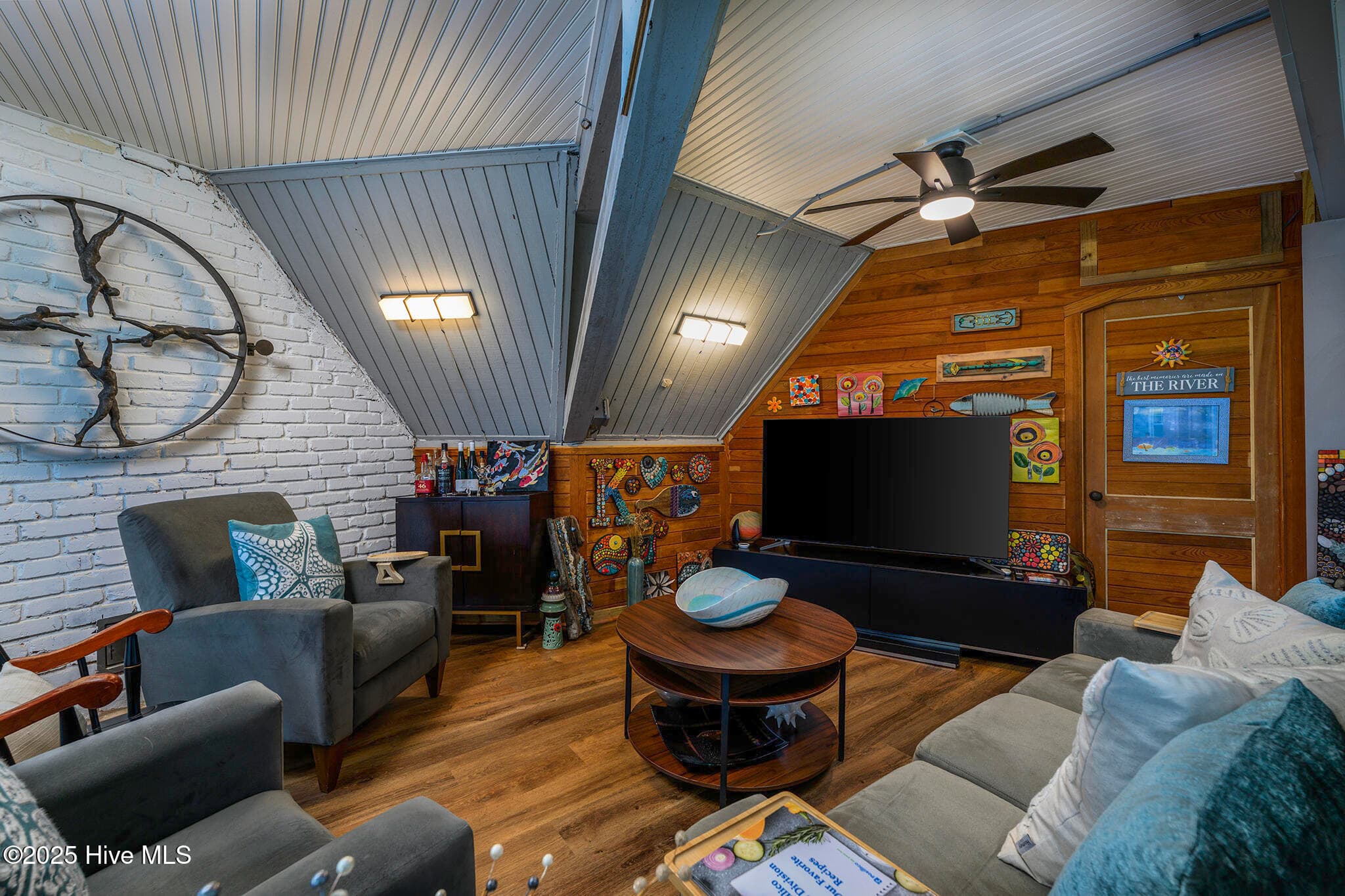 Single Family Residence at 210 Gangplank Road, New Bern, NC 28562, photo 39 of 86