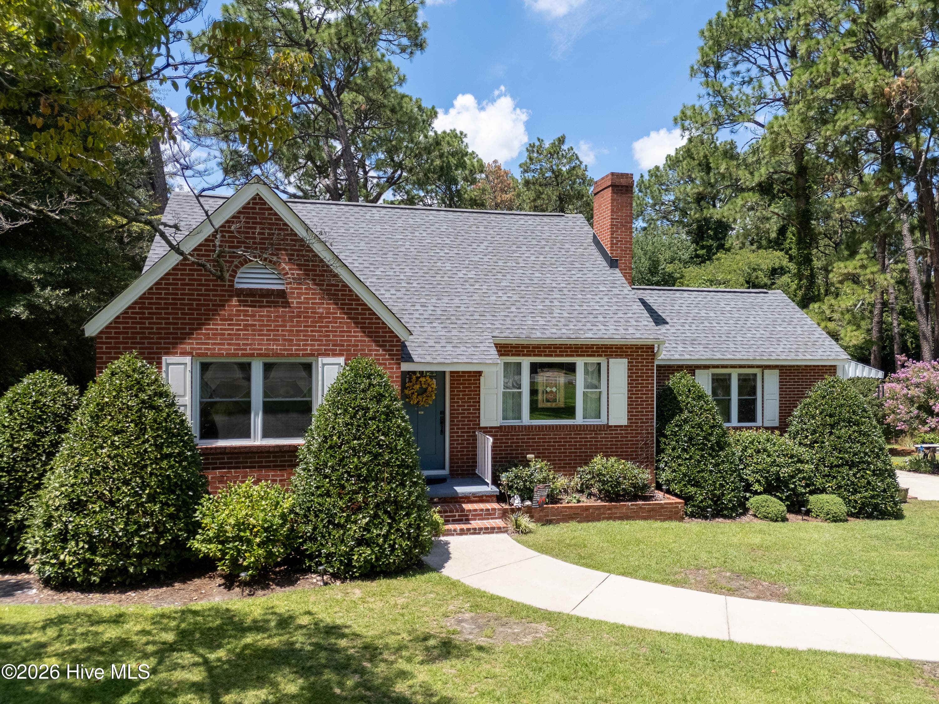 Single Family Residence at 1301 N Poplar Street, Aberdeen, NC 28315, photo 5 of 59