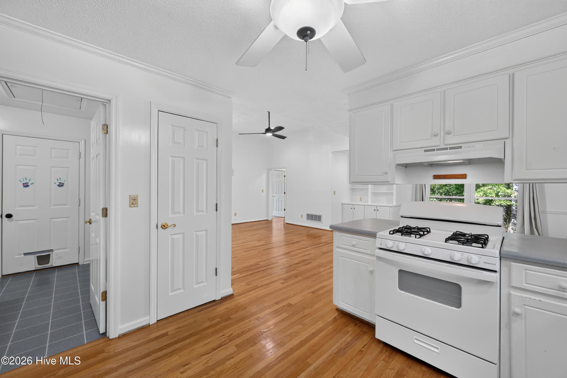Single Family Residence at 204 Buck Point Court, Aiken, SC 29803, photo 16 of 36