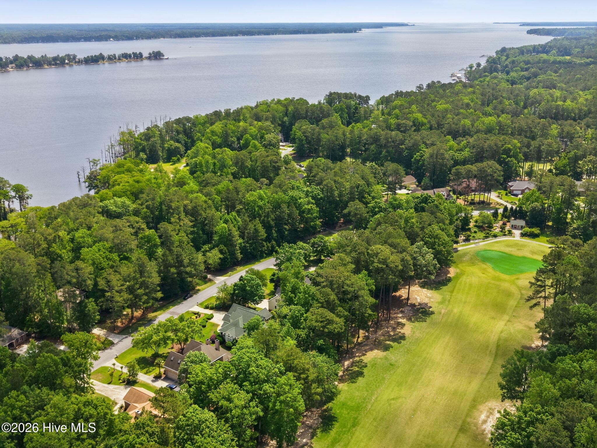 Single Family Residence at 924 Potomac Drive, Chocowinity, NC 27817, photo 11 of 64