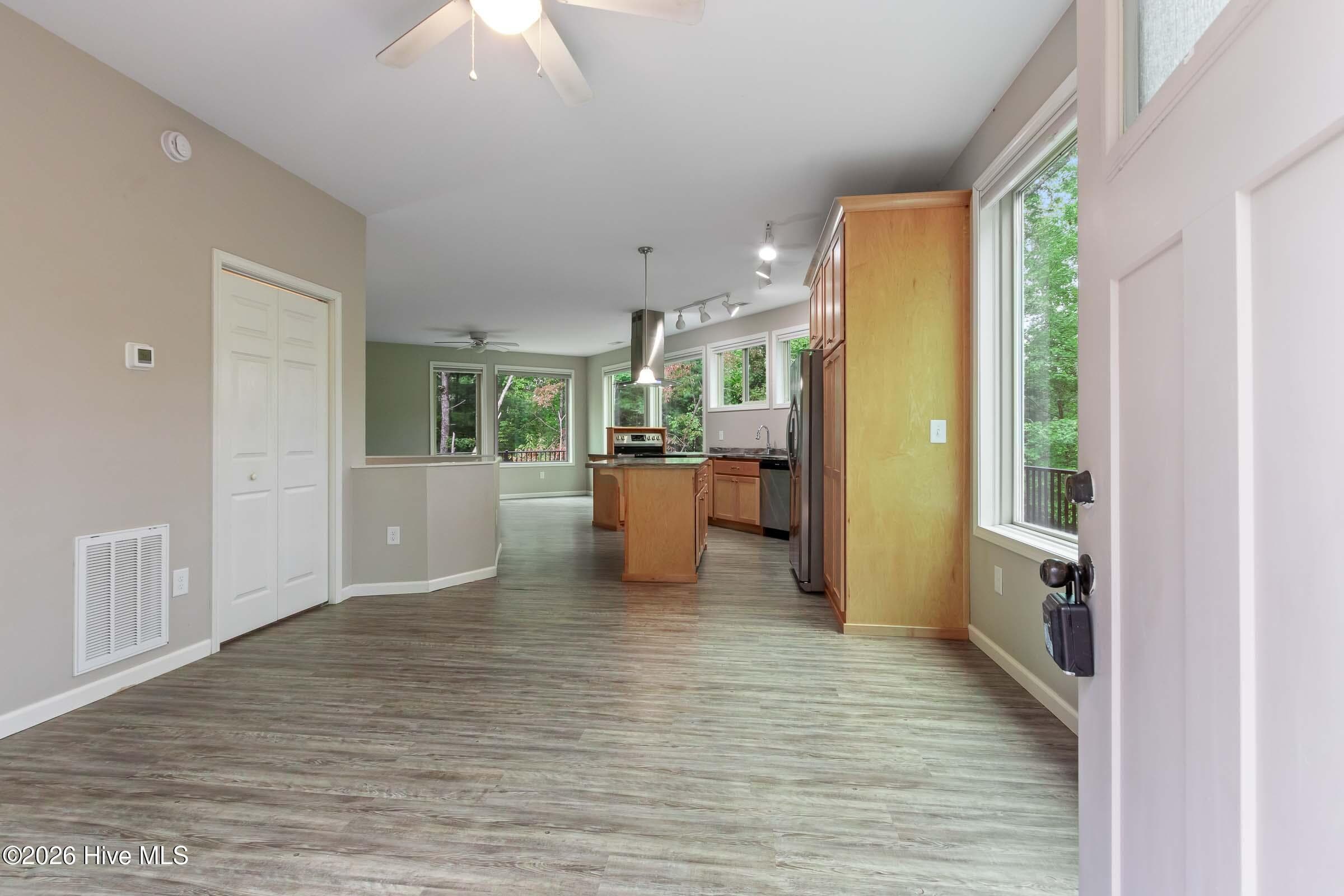 Single Family Residence at 315 Peachtree Mountain Estates Road, Murphy, NC 28906, photo 9 of 51