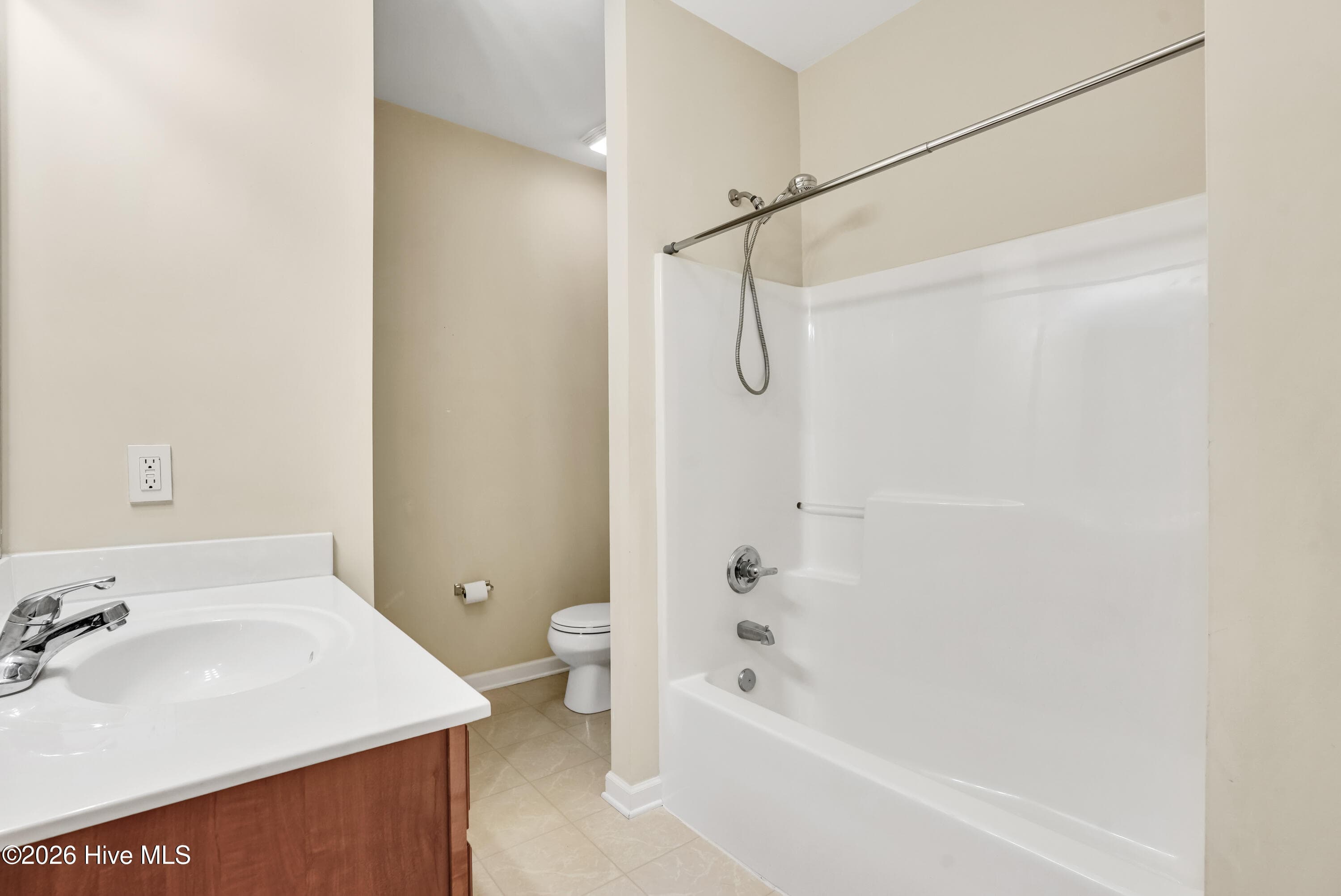 Condominium at 3907 River Front Place Unit 202, Wilmington, NC 28412, photo 12 of 32
