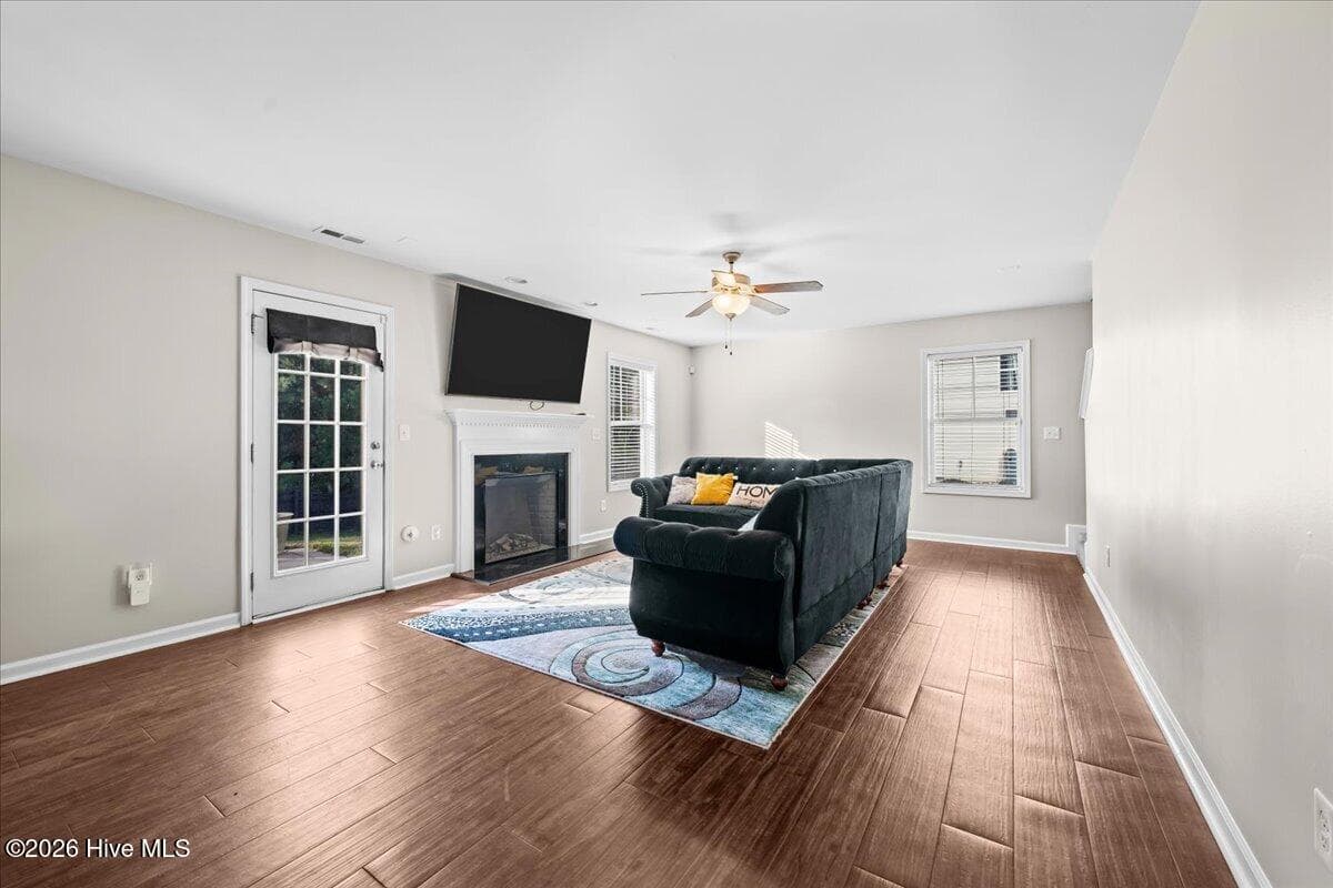 Single Family Residence at 515 New Castle Lane, Spring Lake, NC 28390, Spring Lake, photo 4 of 18