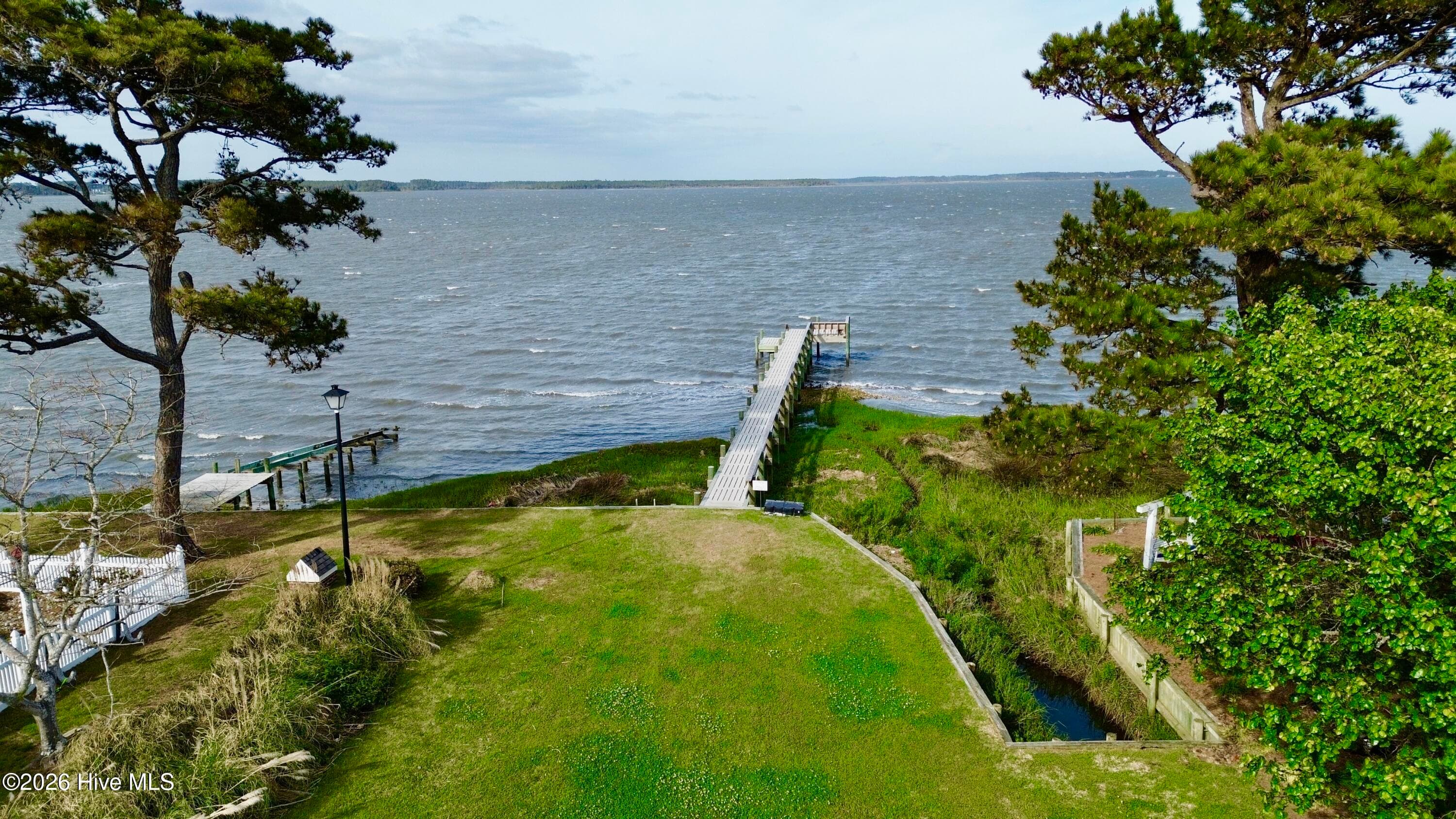 Single Family Residence at 2007 Melodie Lane, Morehead City, NC 28557, photo 6 of 7