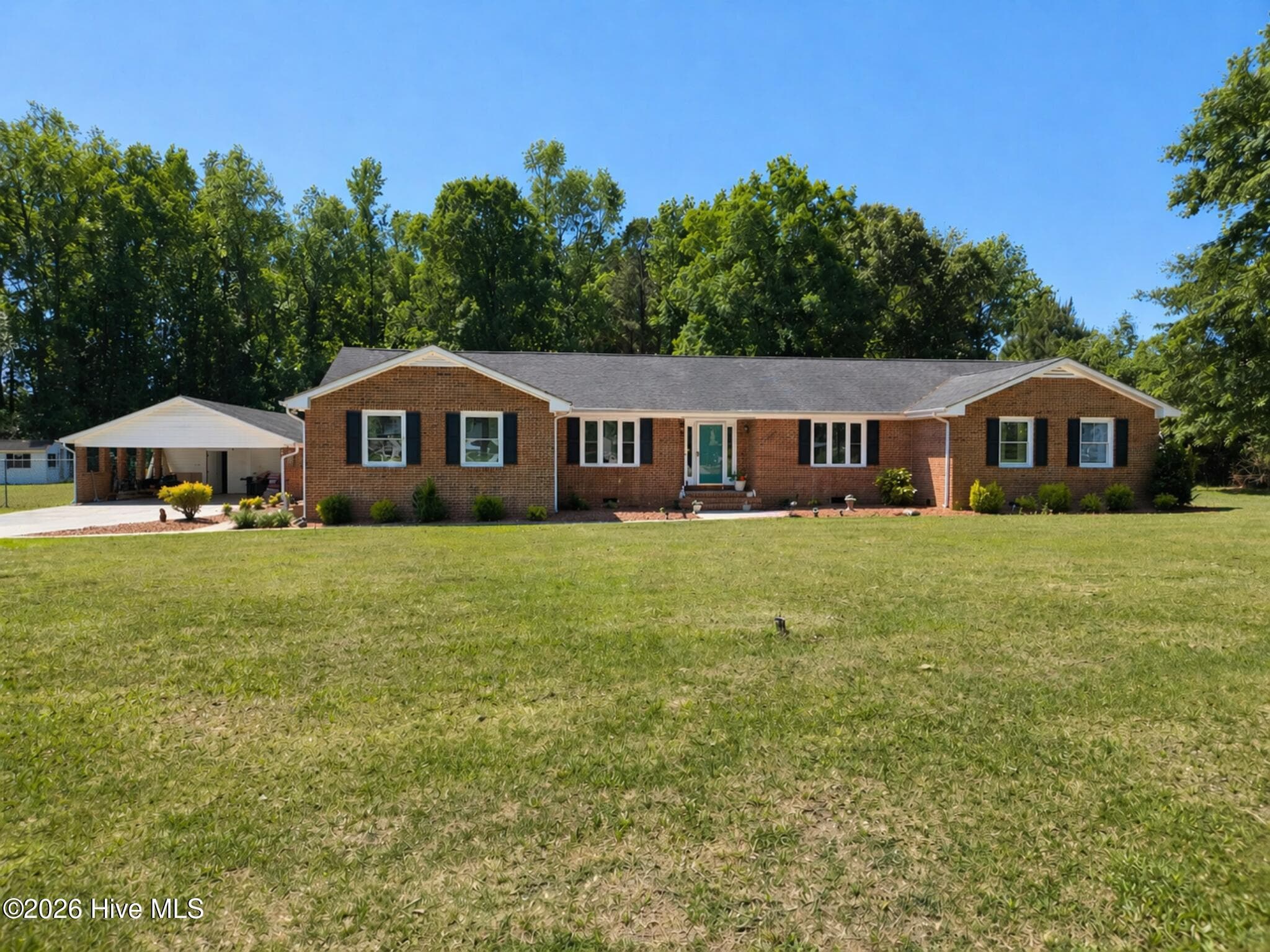 184 Timber Cove Drive, Whiteville, NC 28472
