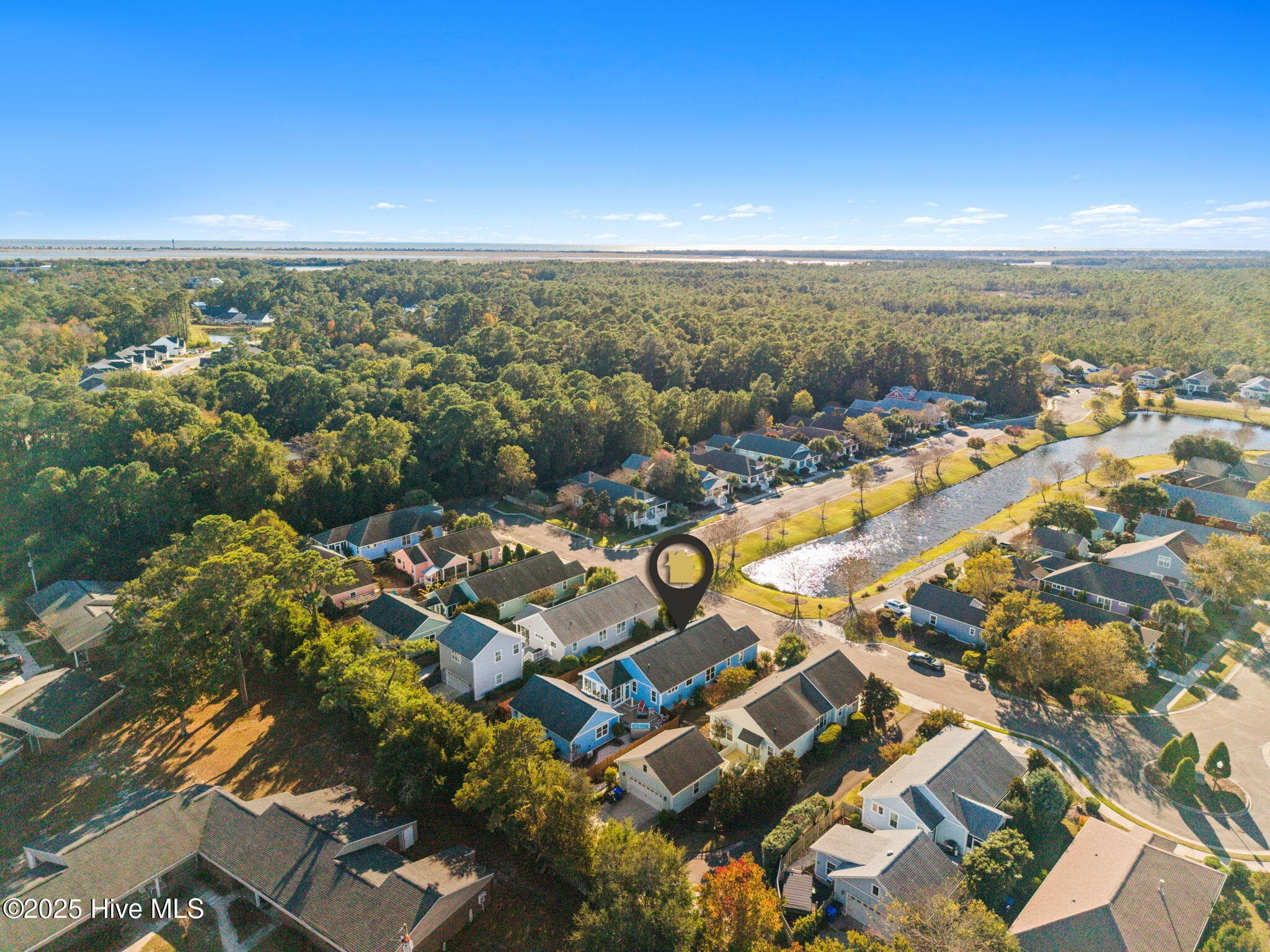 Single Family Residence at 828 Cades Trail, Southport, NC 28461, photo 2 of 5
