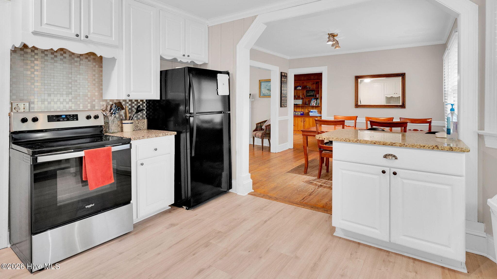 kitchen - 1902 Sherwood Drive, Greenville, NC 27858