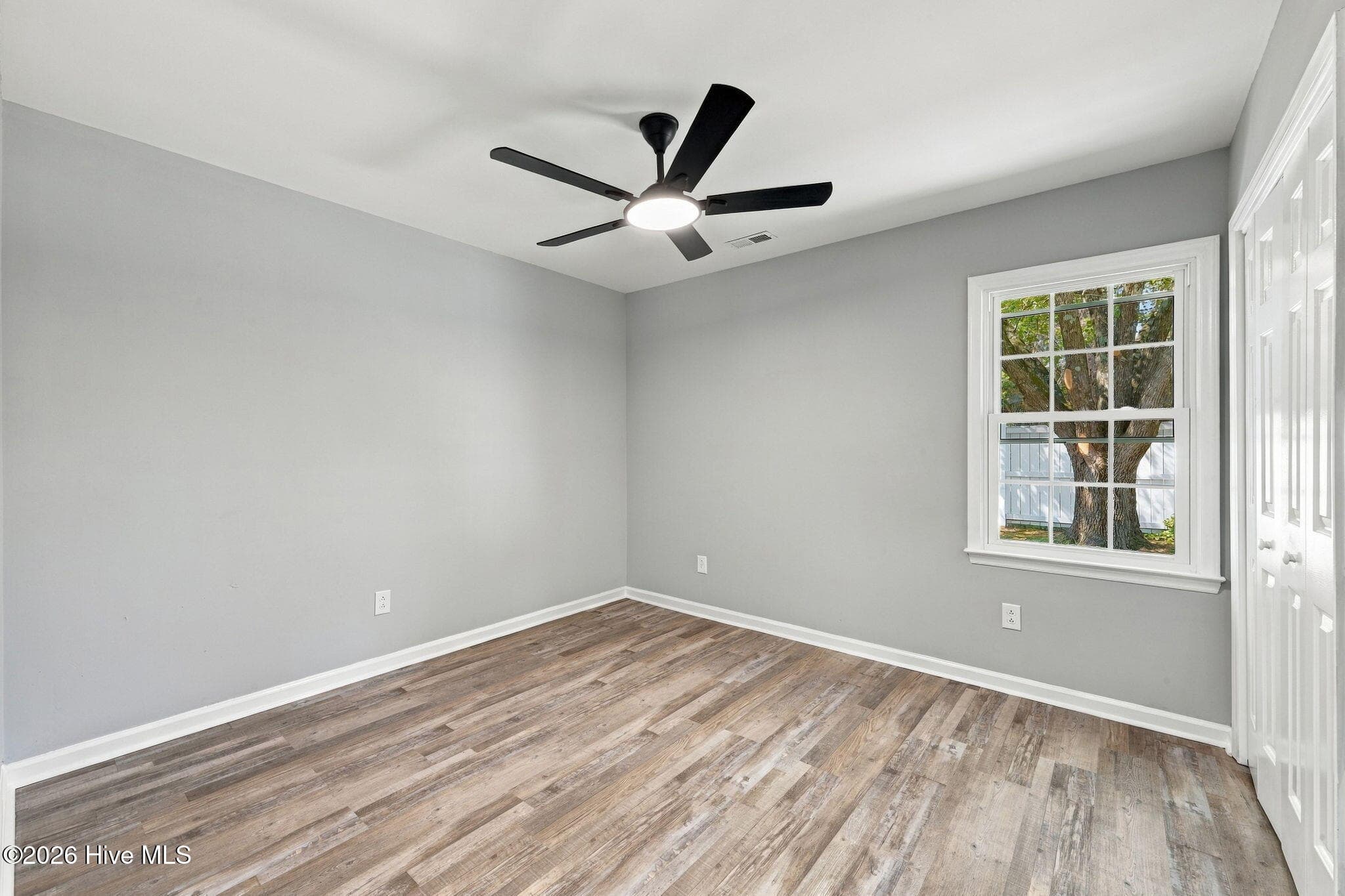 Single Family Residence at 4511 Rivershore Drive, New Bern, NC 28560, photo 24 of 52
