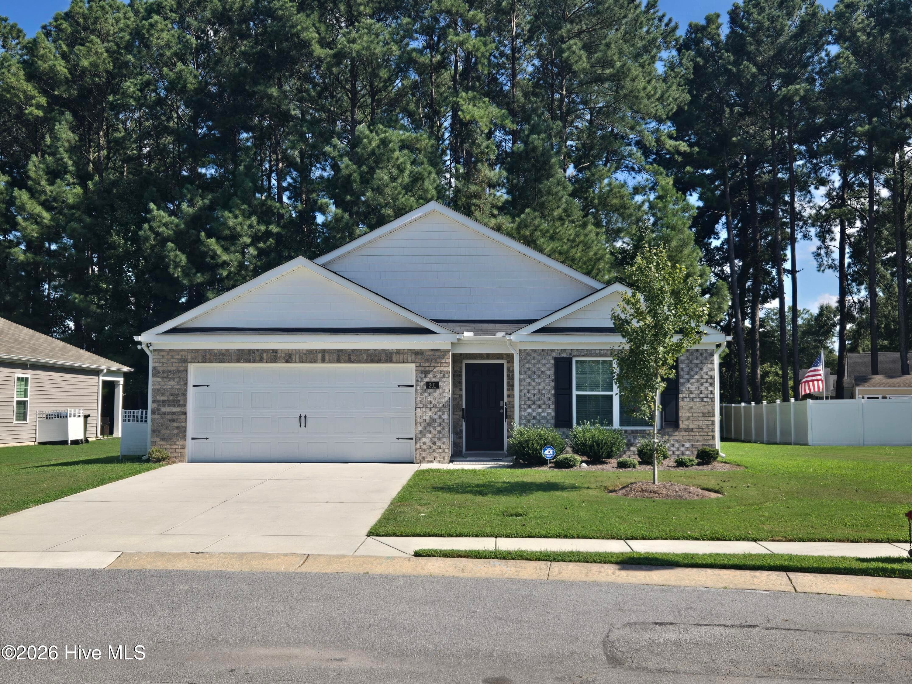 Single Family Residence at 301 Stratton Place, Washington, NC 27889, photo 11 of 12