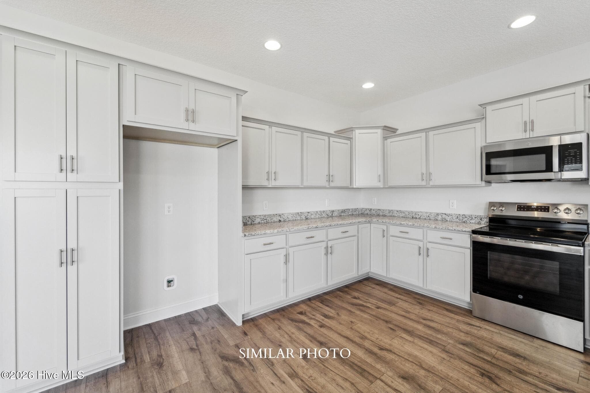 Single Family Residence at 736 Secession Lane, Jacksonville, NC 28546, photo 16 of 33