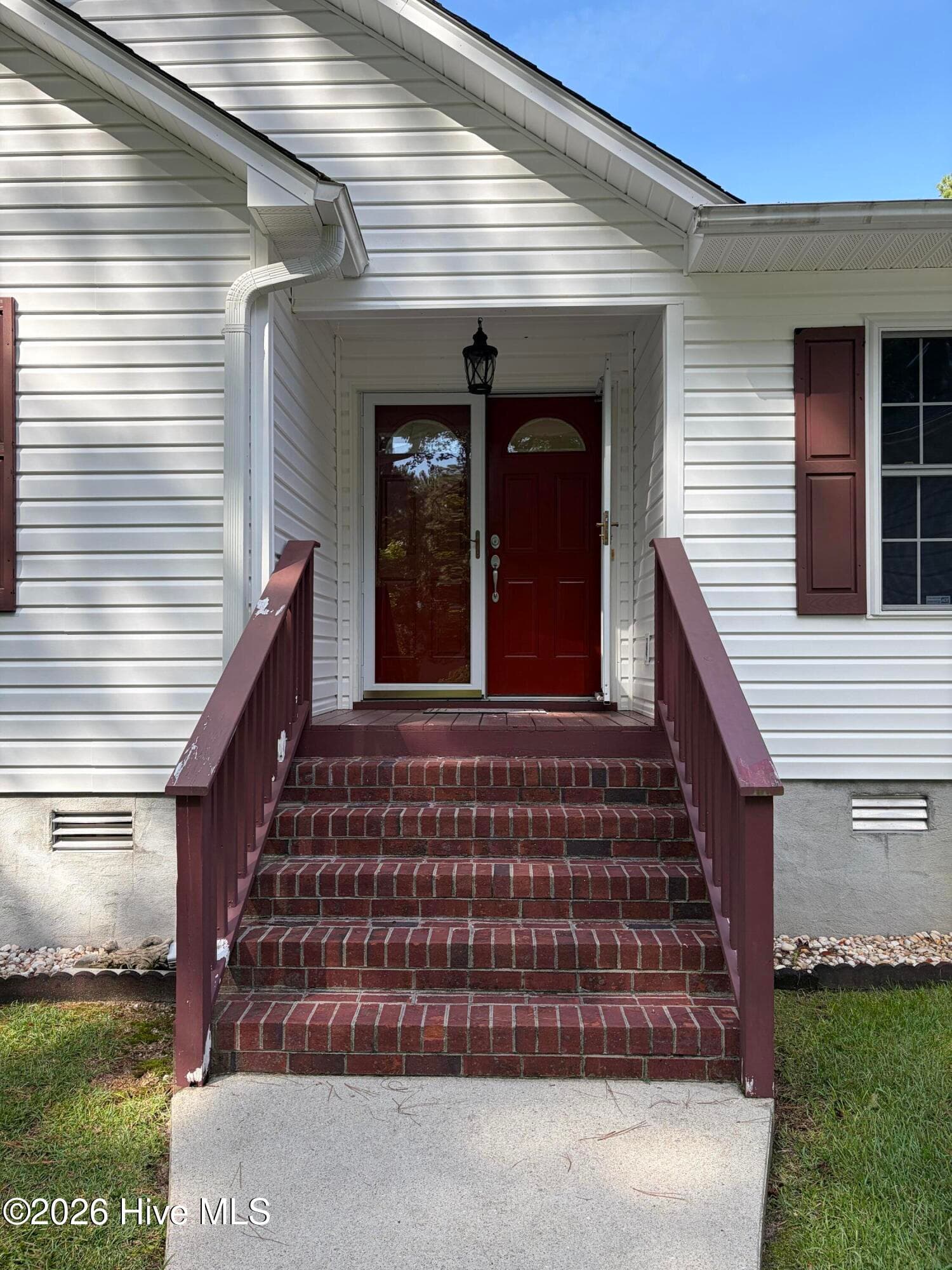 Single Family Residence at 900 Perrytown Road, New Bern, NC 28562, photo 12 of 84