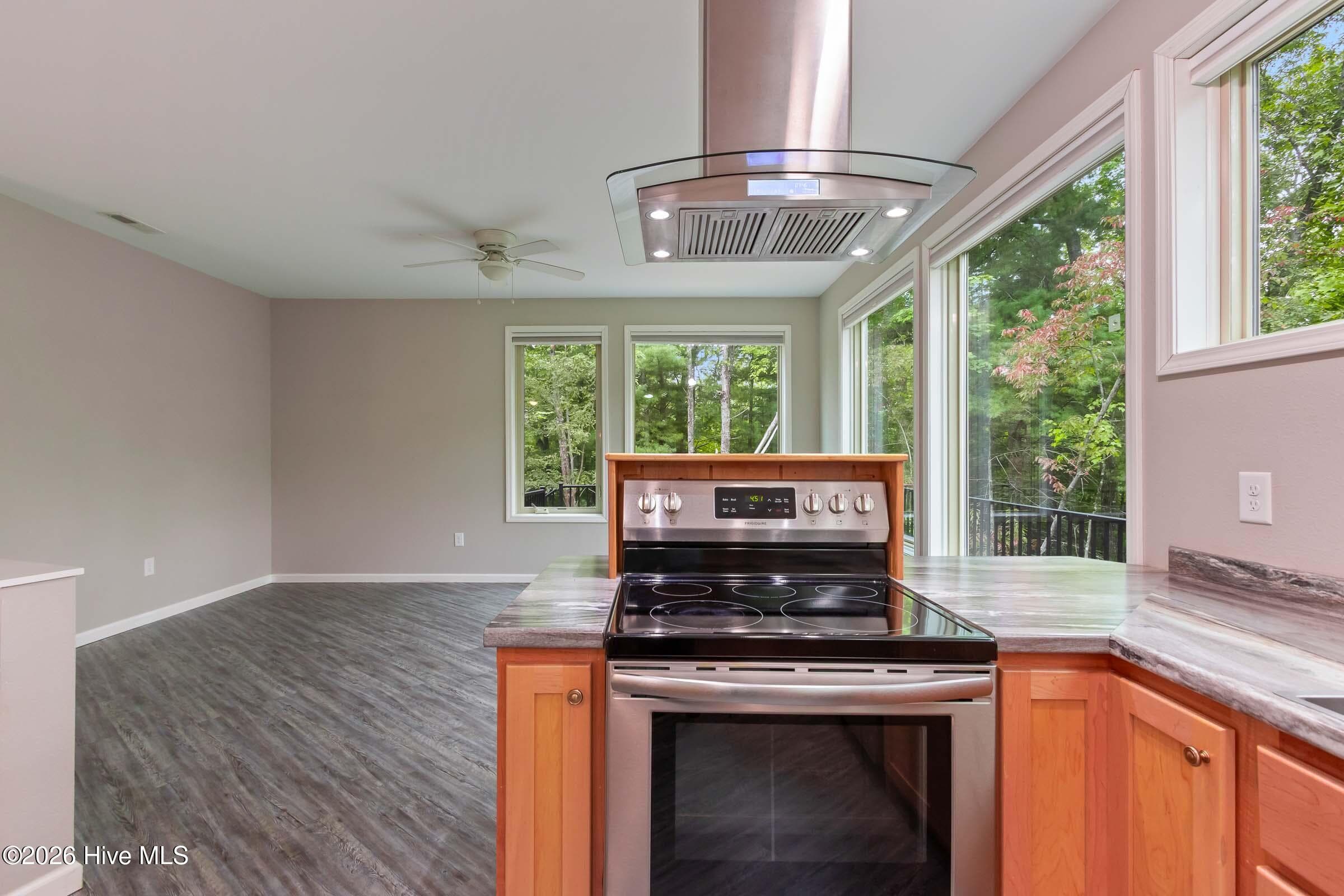 Single Family Residence at 315 Peachtree Mountain Estates Road, Murphy, NC 28906, photo 21 of 51