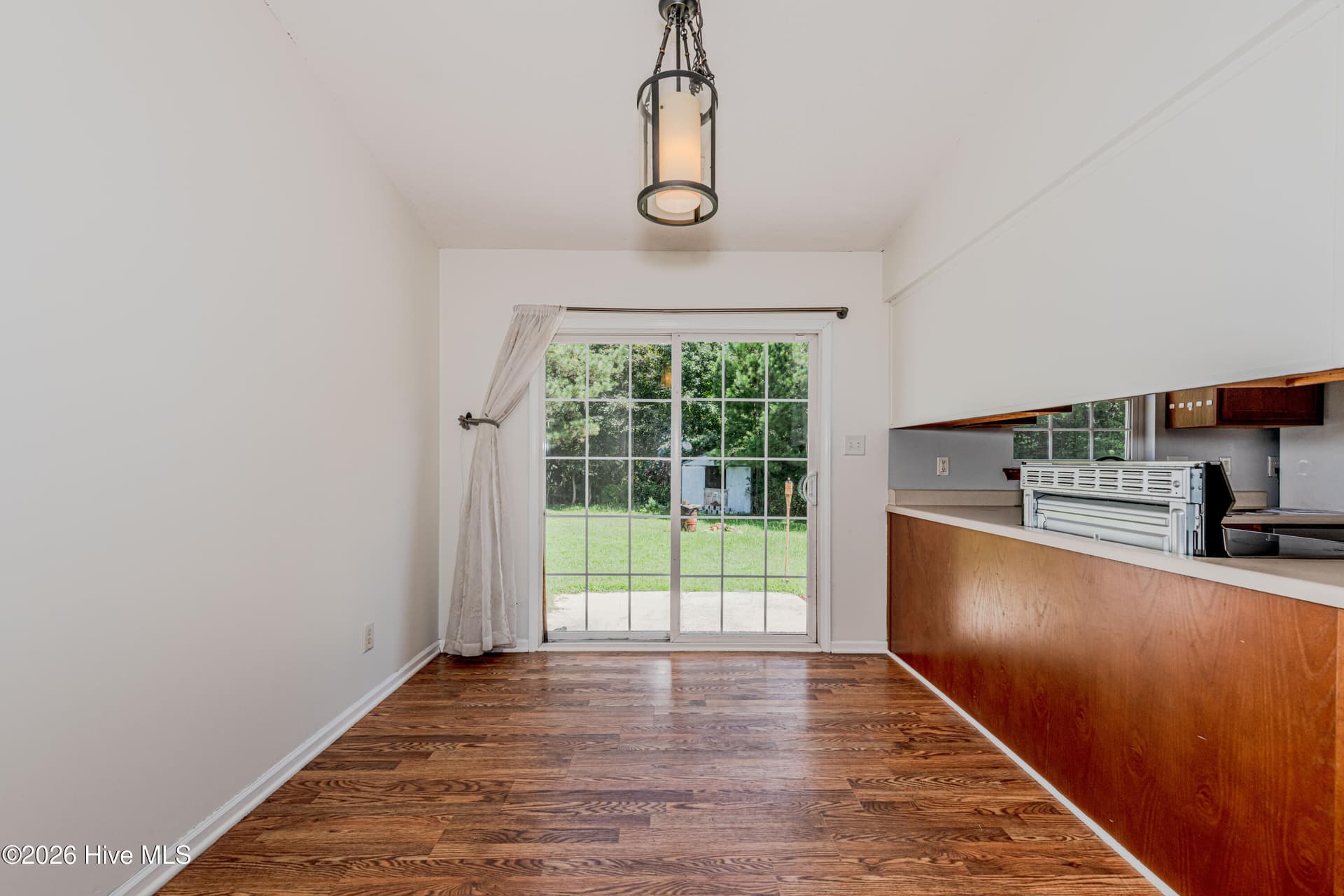 Single Family Residence at 106 Linden Road, Richlands, NC 28574, photo 11 of 124