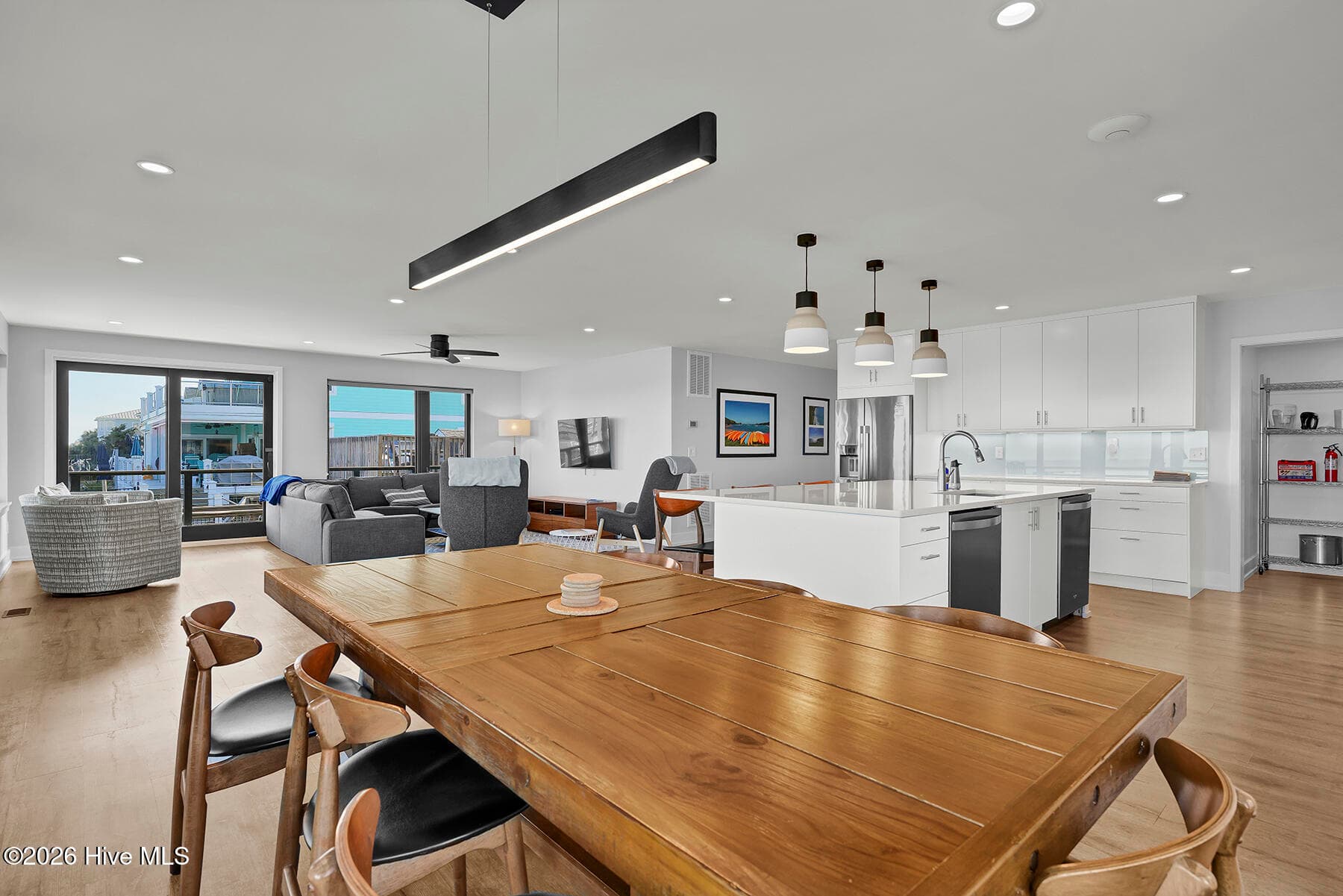 Single Family Residence at 834 Fort Fisher Boulevard N, Kure Beach, NC 28449, photo 5 of 5