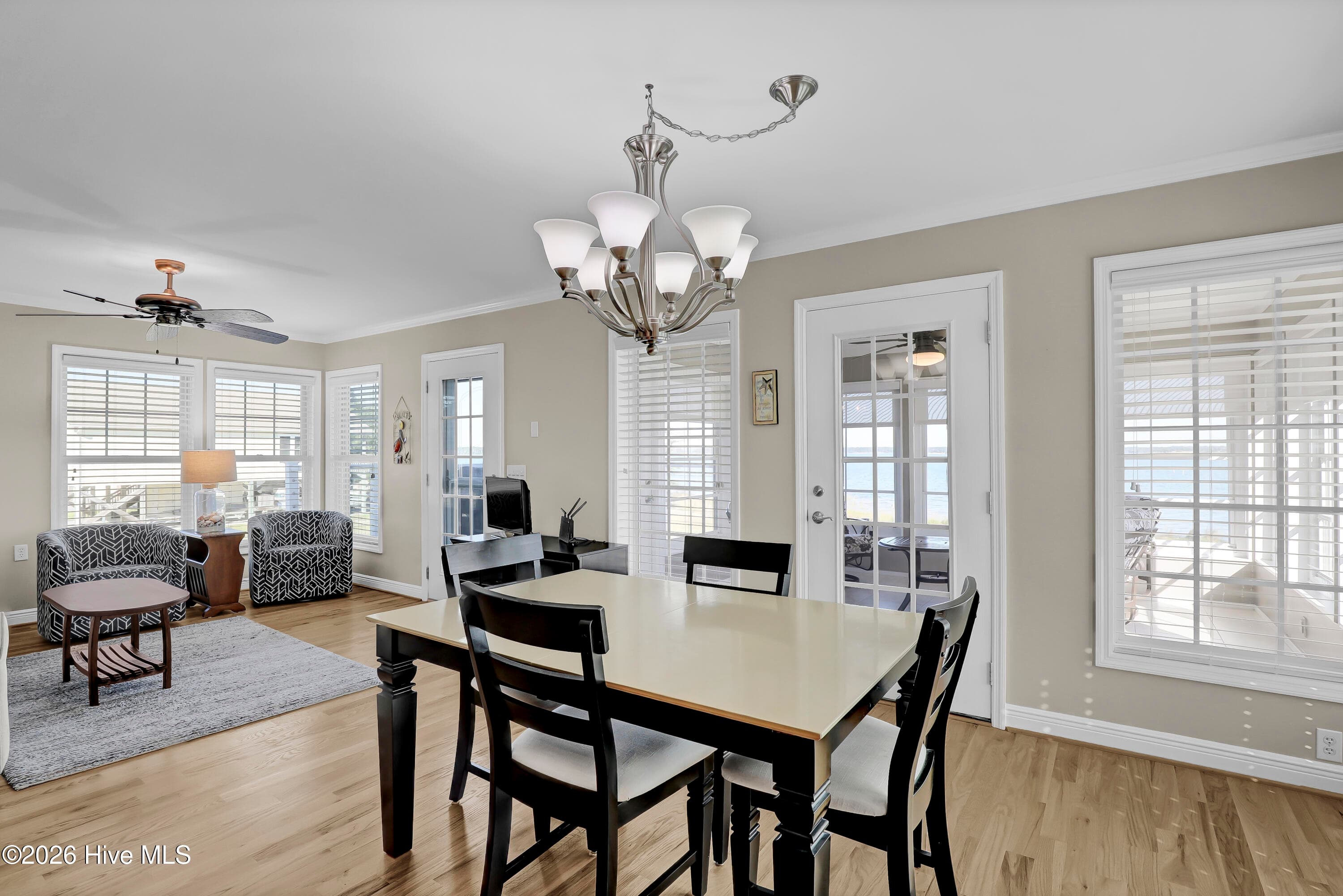Single Family Residence at 275 Riverside Drive, Sneads Ferry, NC 28460, photo 5 of 46